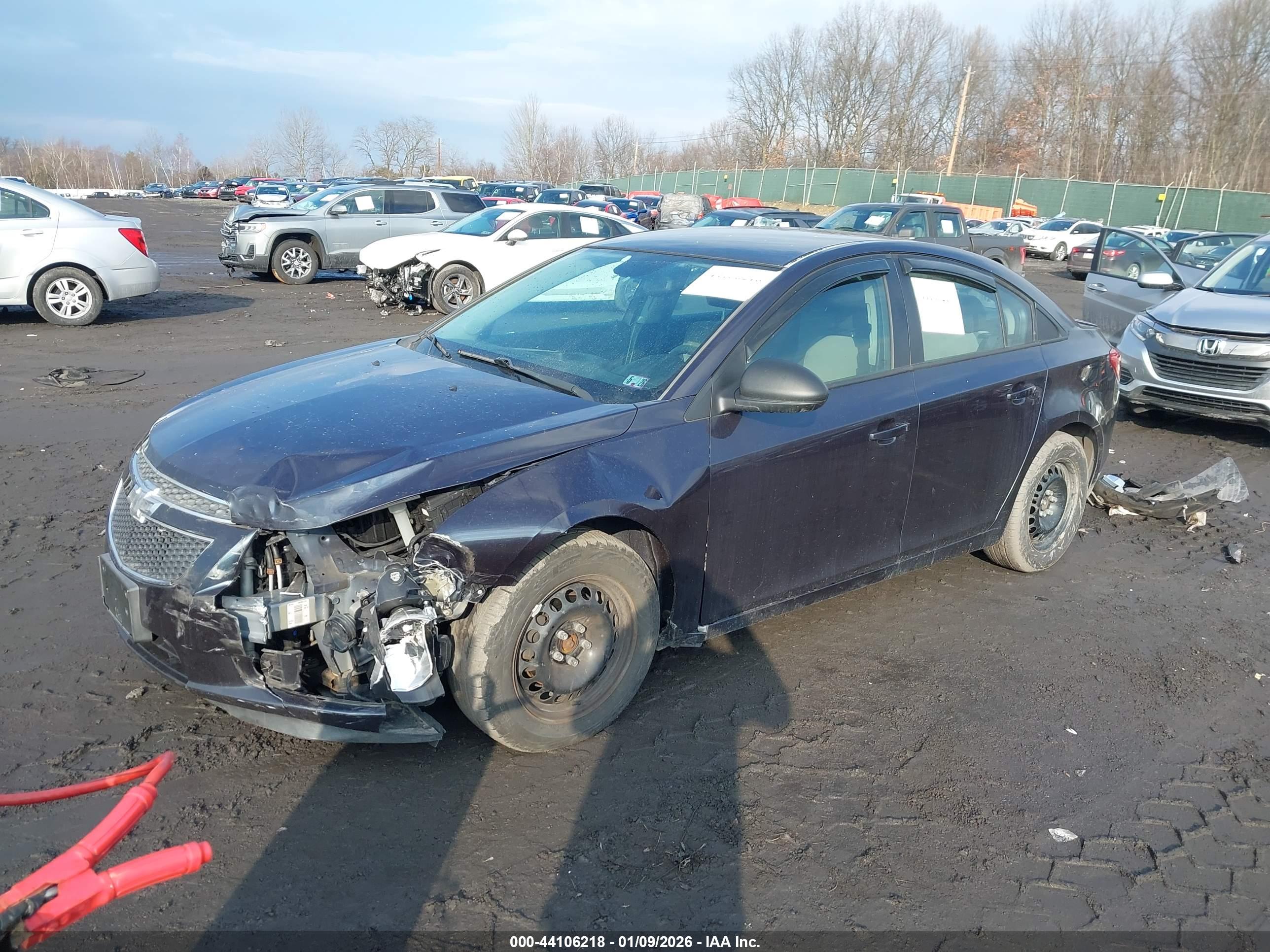 CHEVROLET CRUZE image 2