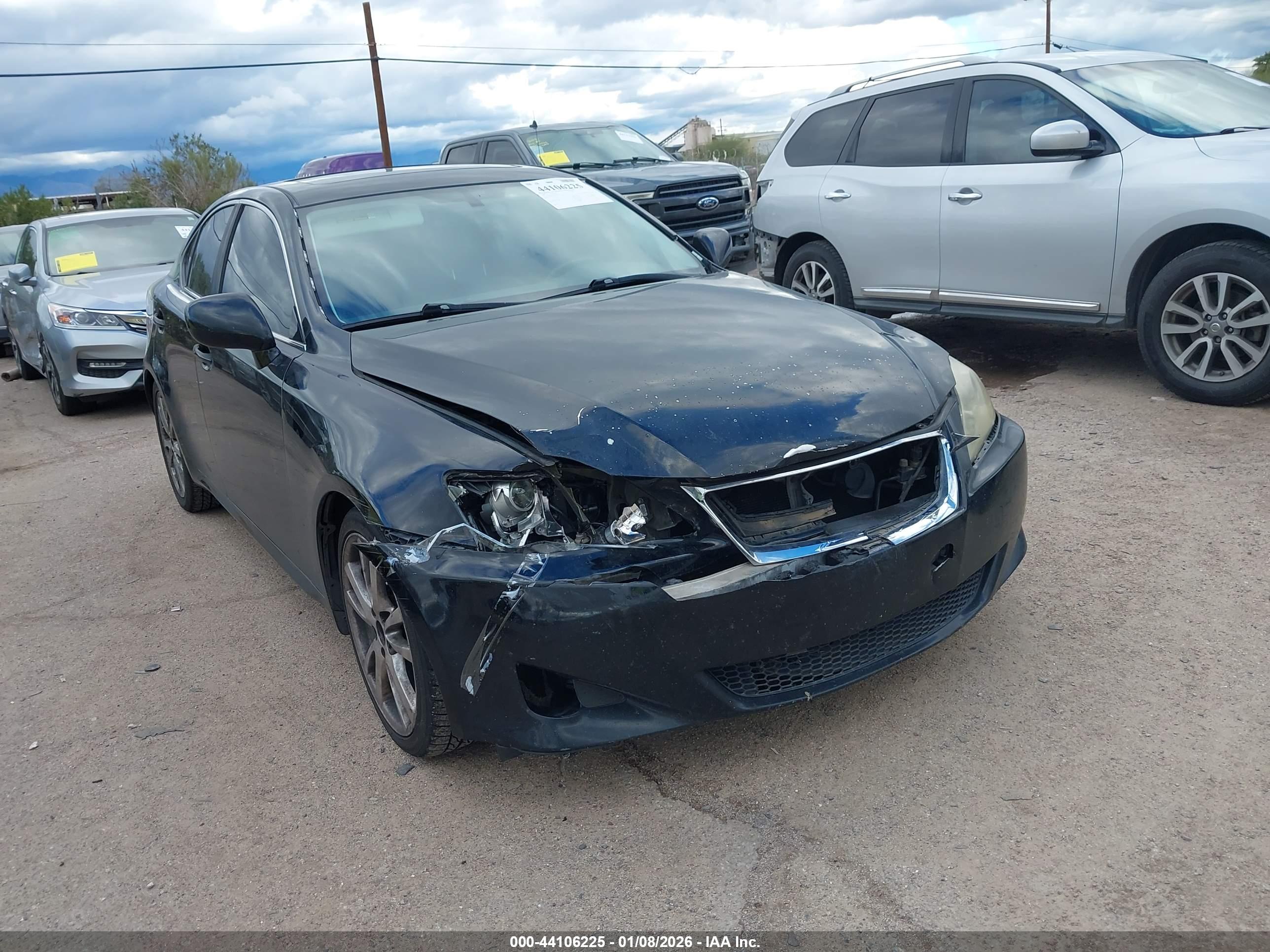LEXUS IS image 6