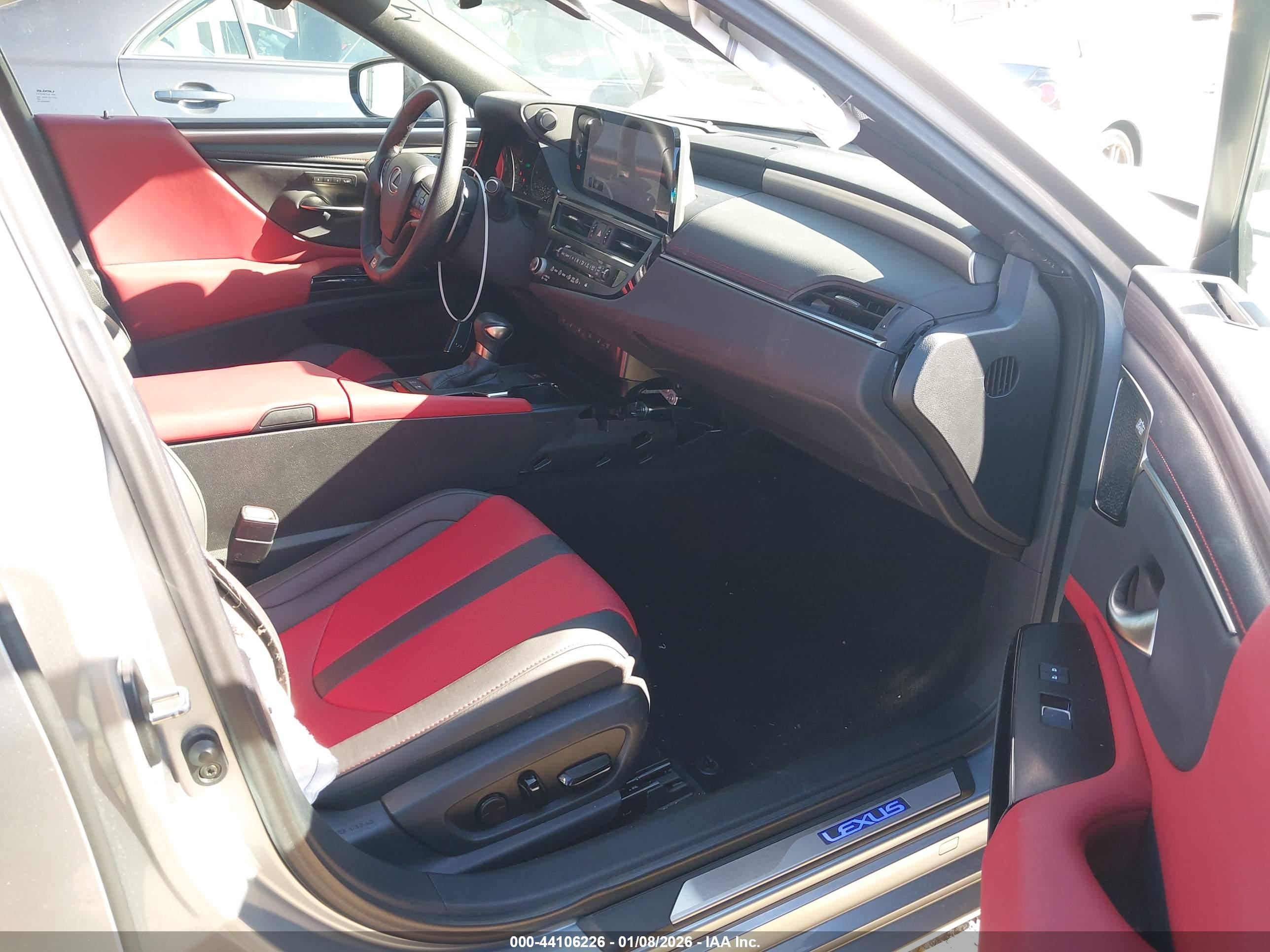 LEXUS ES image 5