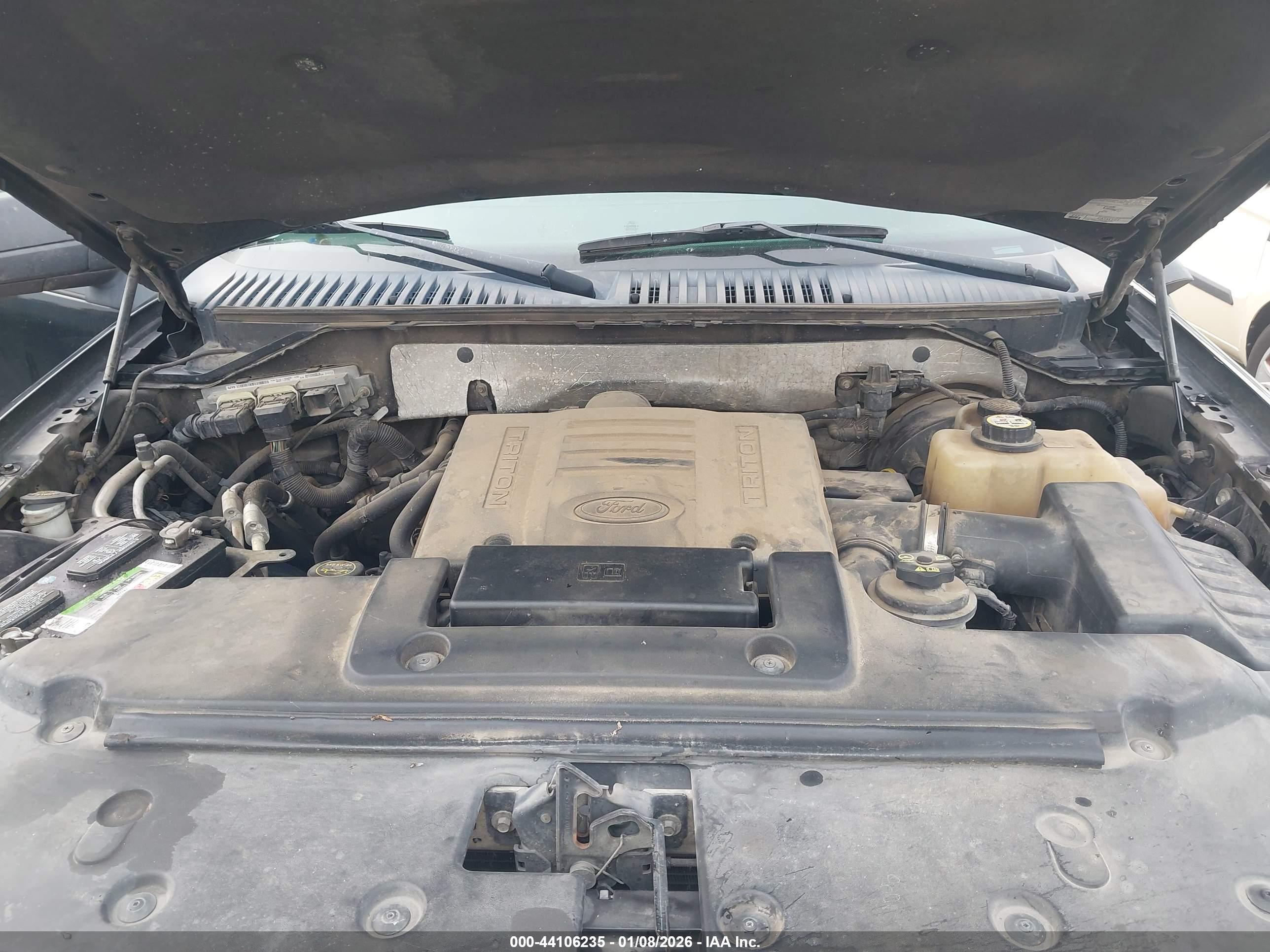 FORD EXPEDITION image 10