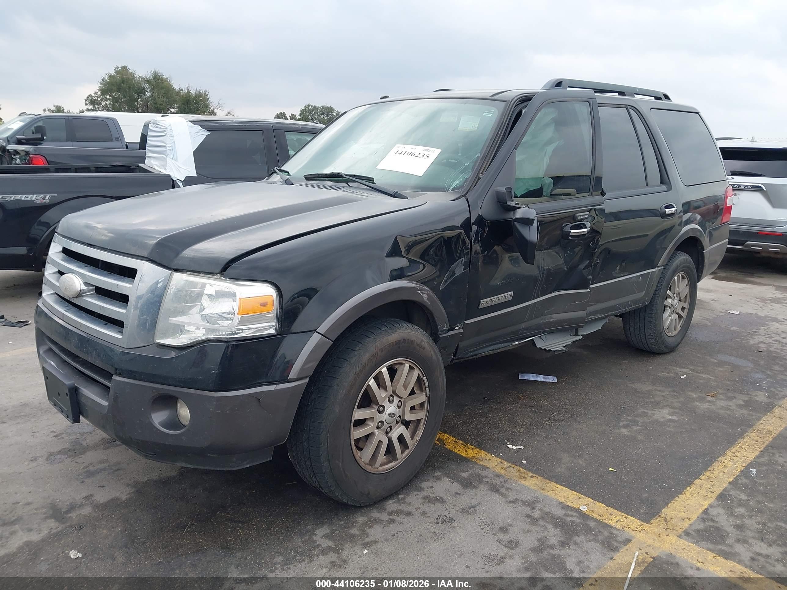 FORD EXPEDITION image 2