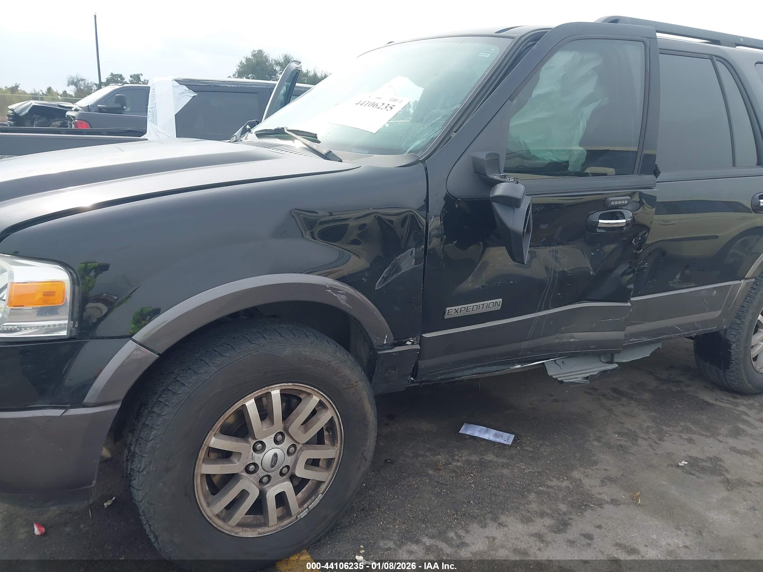 FORD EXPEDITION image 6