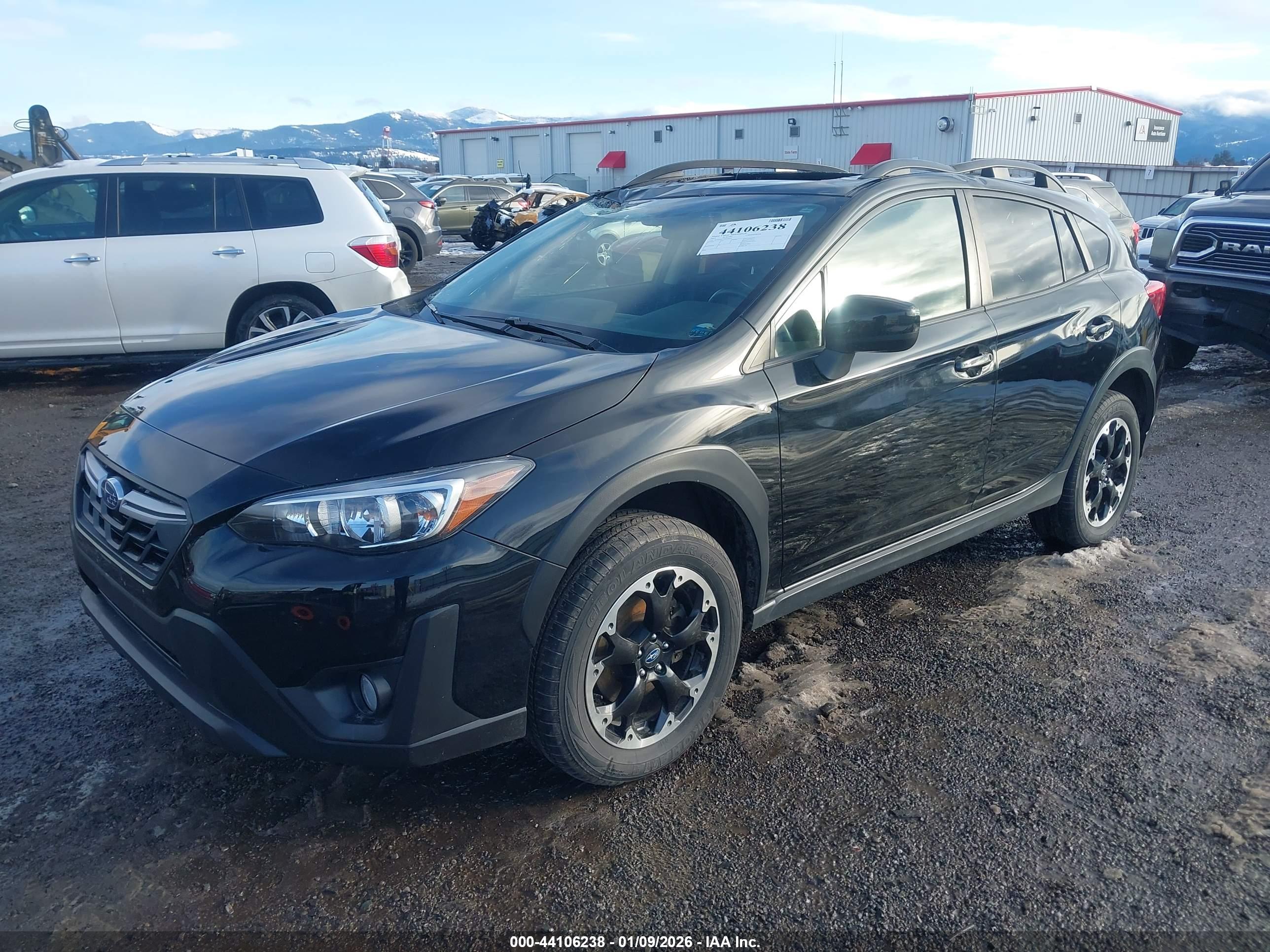 SUBARU CROSSTREK image 2