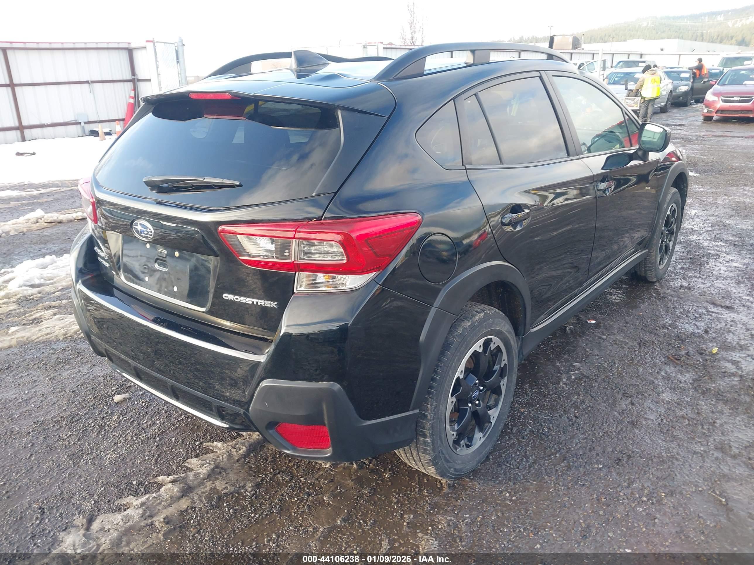 SUBARU CROSSTREK image 4