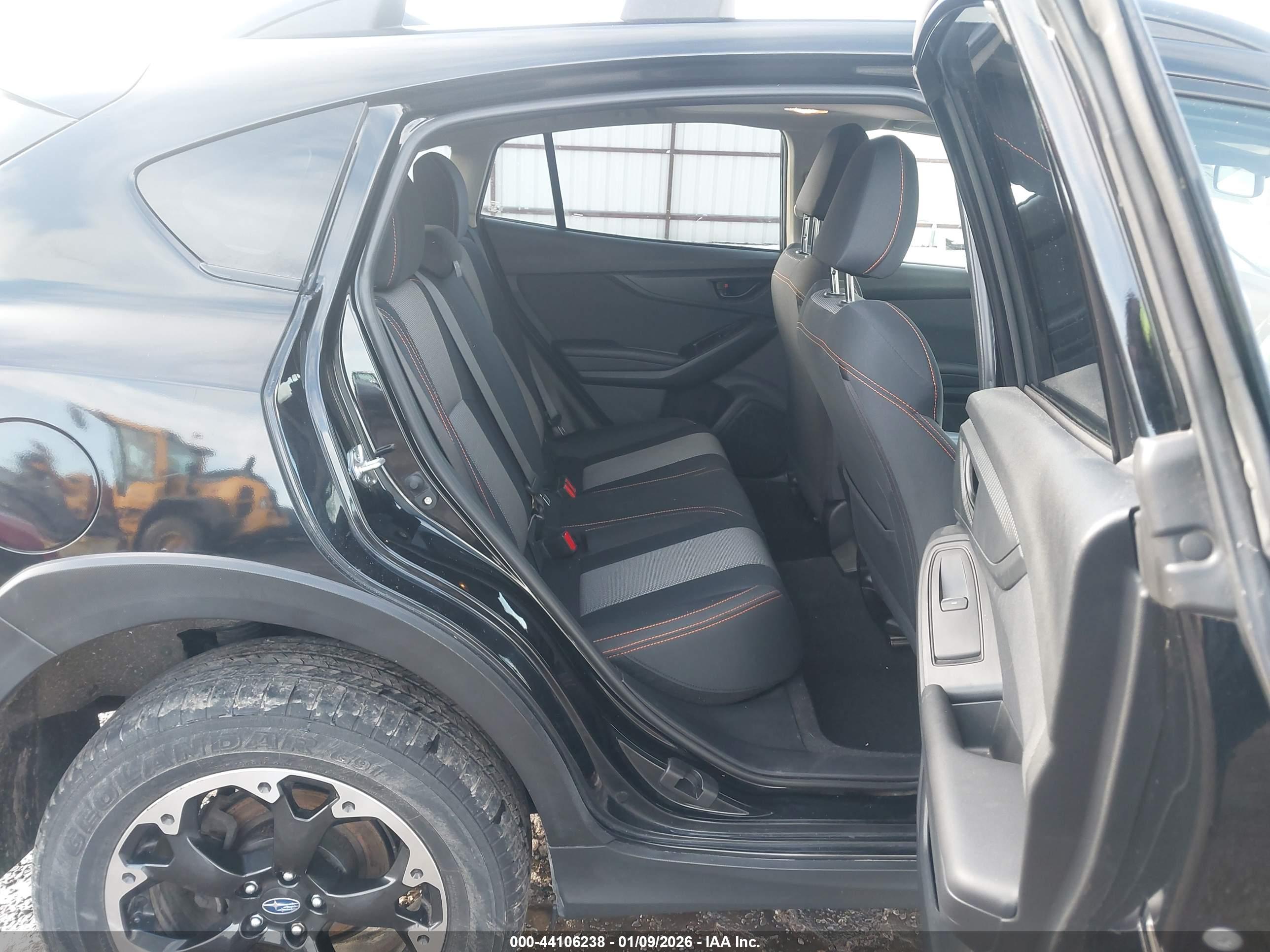 SUBARU CROSSTREK image 8