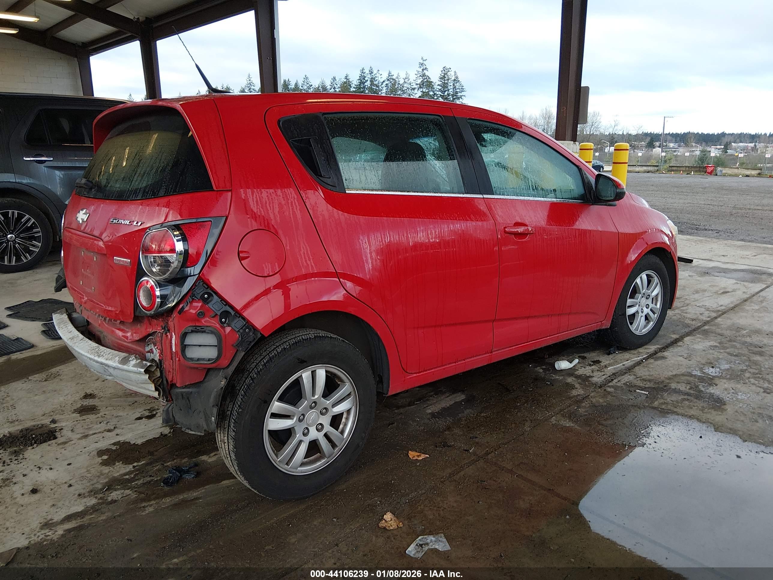 CHEVROLET SONIC image 4