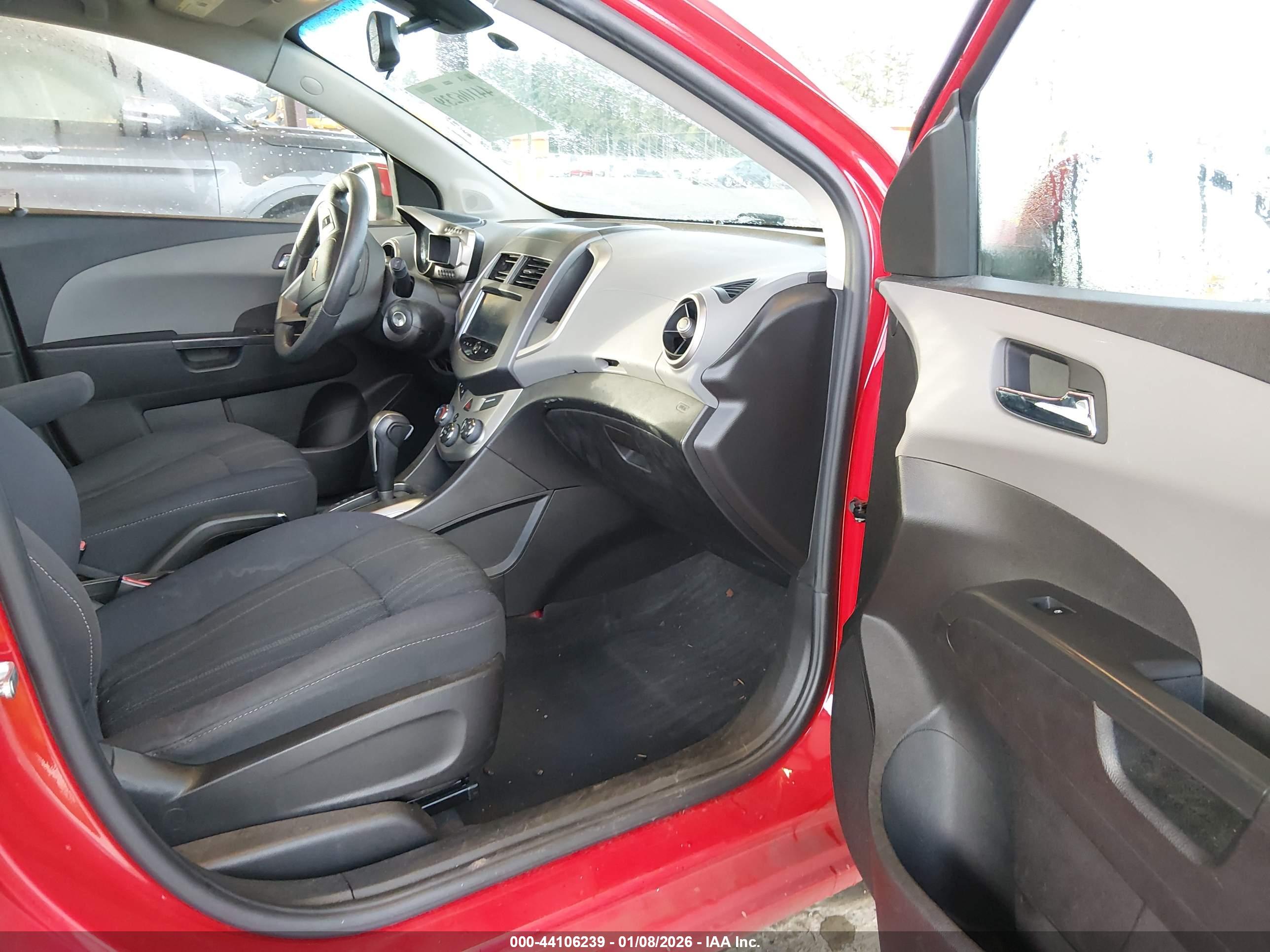 CHEVROLET SONIC image 5