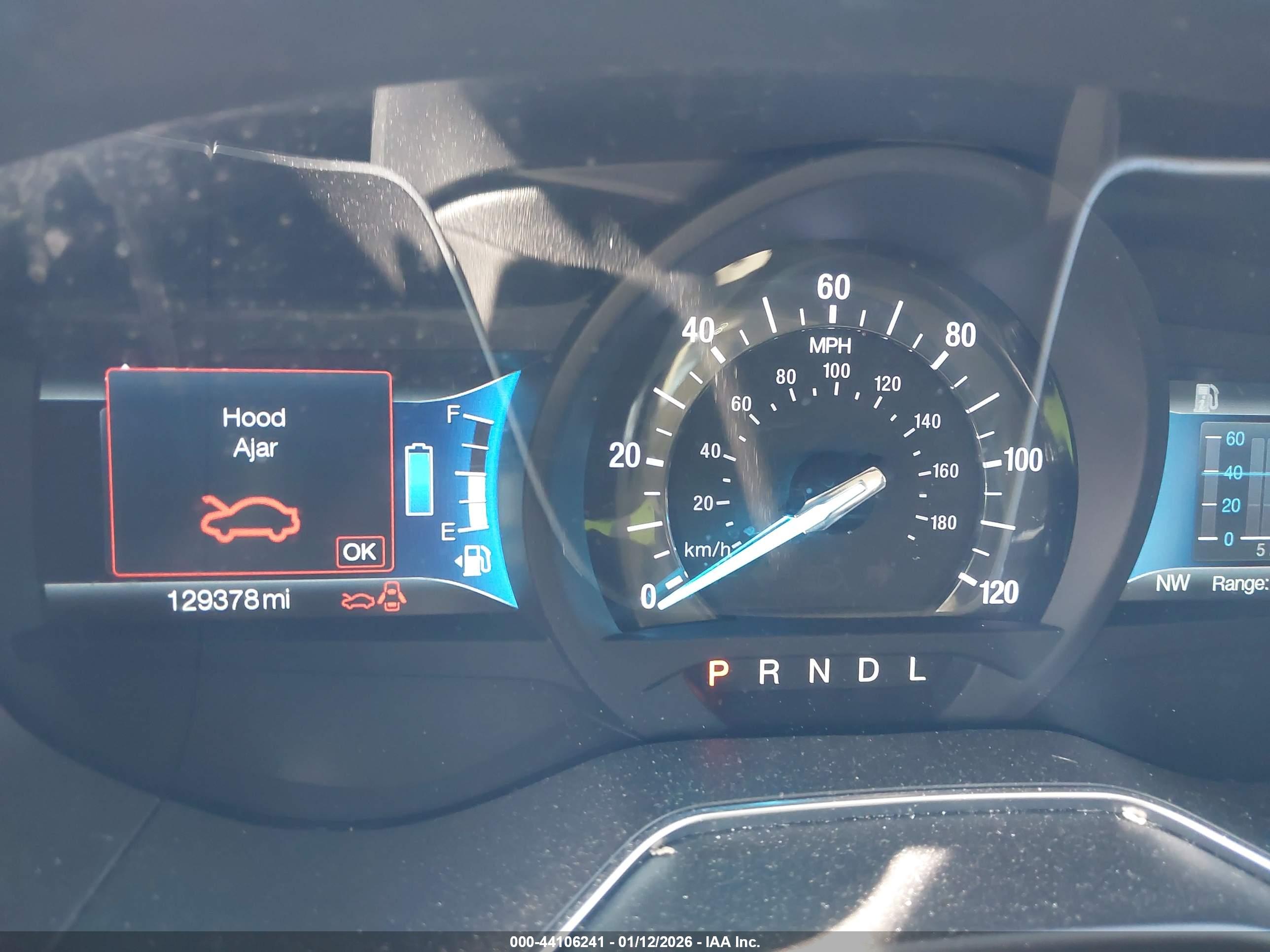 FORD FUSION image 7