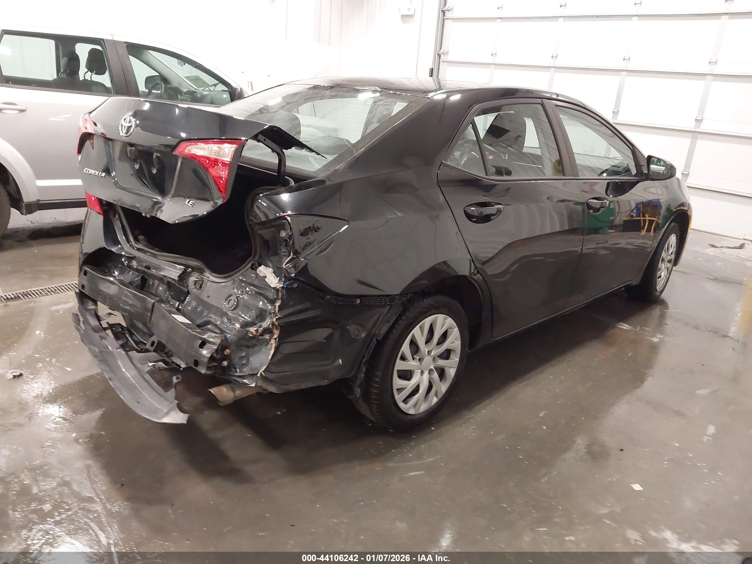 TOYOTA COROLLA image 4