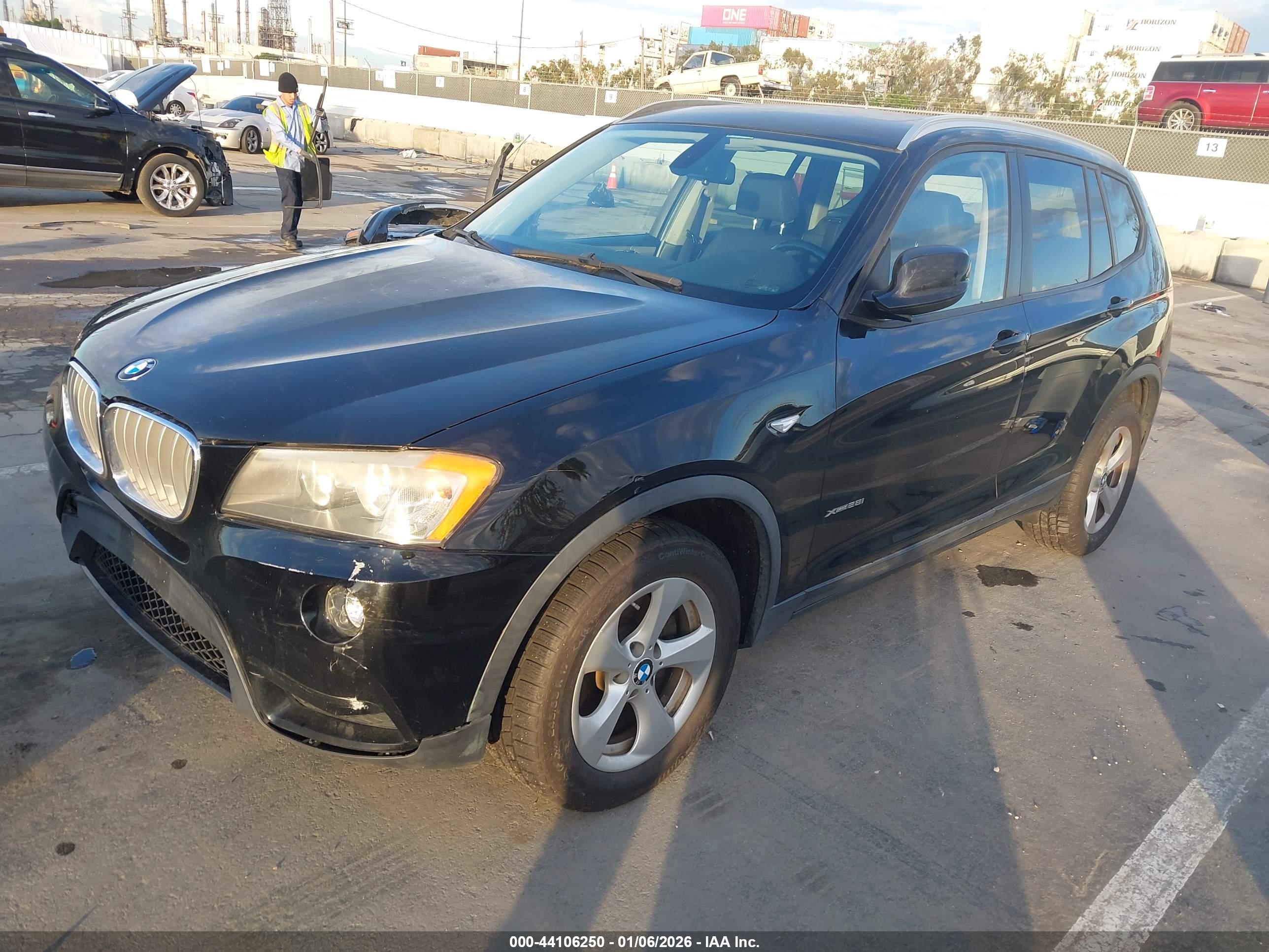 BMW X3 image 2