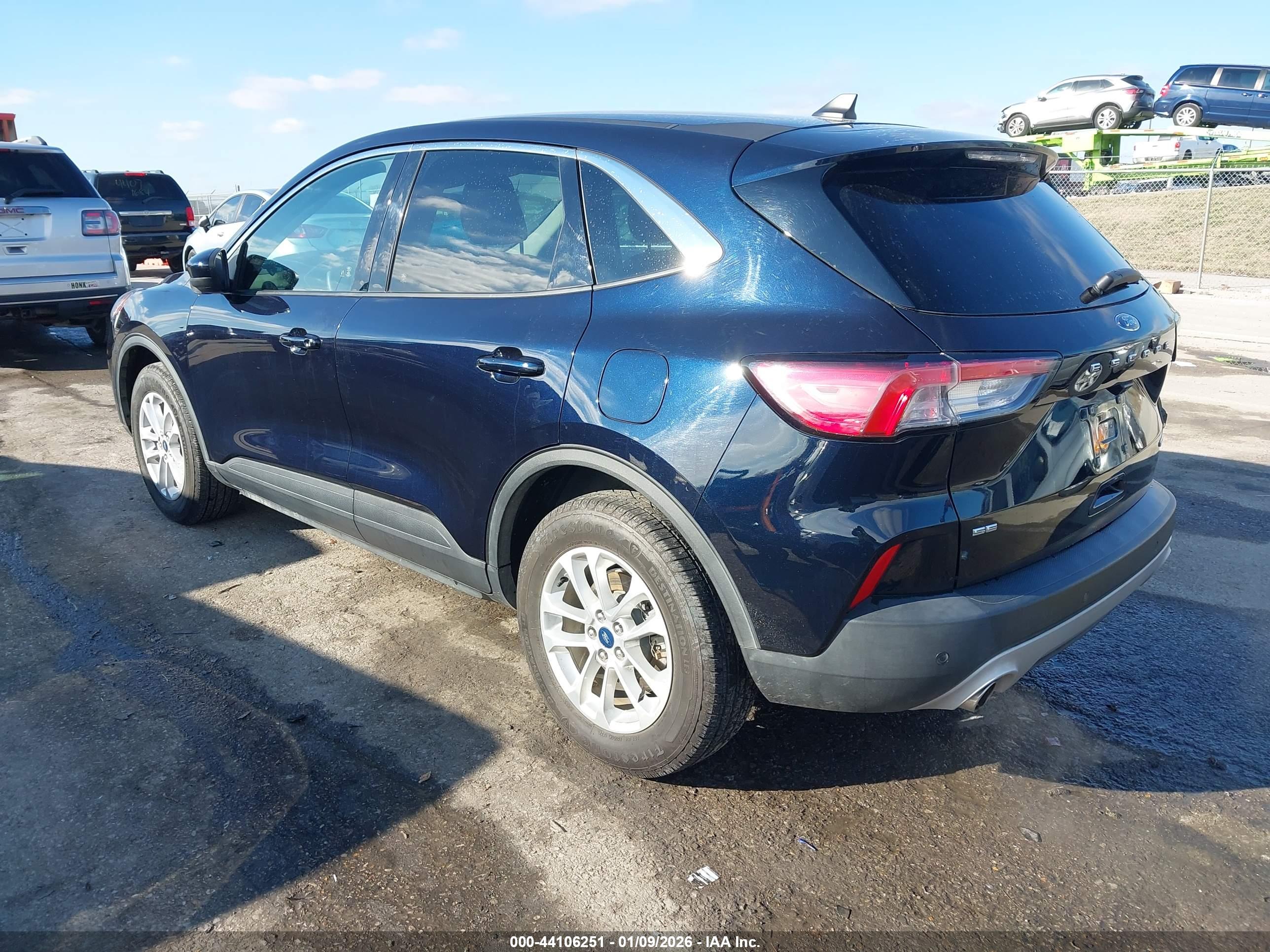FORD ESCAPE image 3