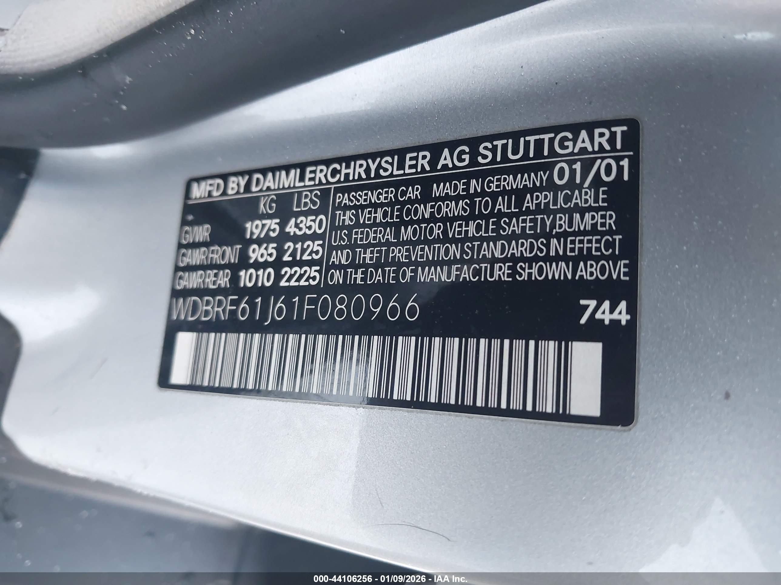 MERCEDES-BENZ C image 9