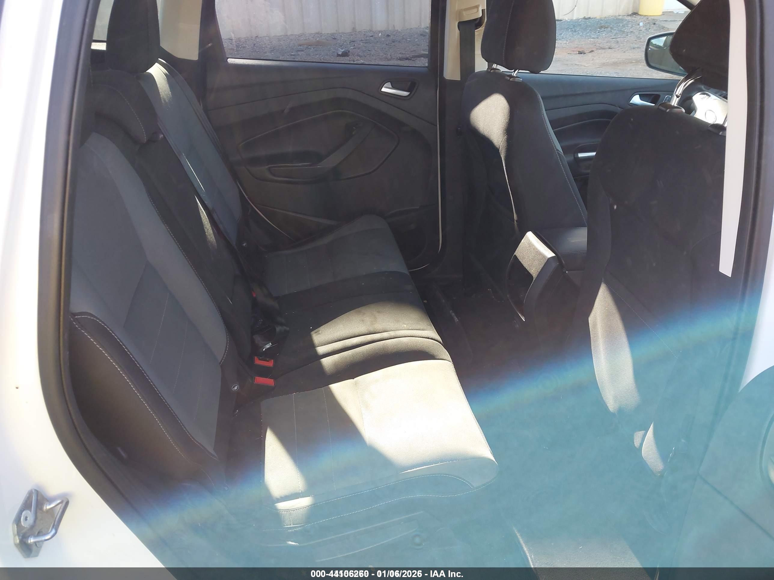 FORD ESCAPE image 8