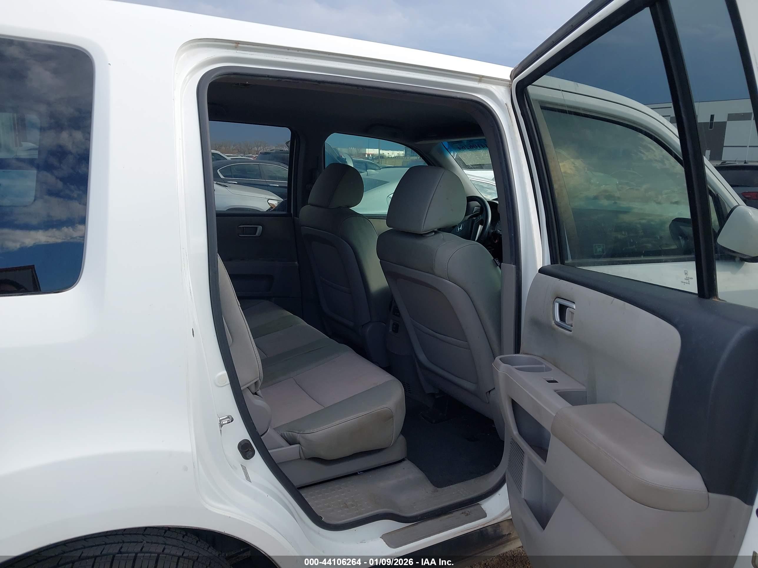 HONDA PILOT image 8