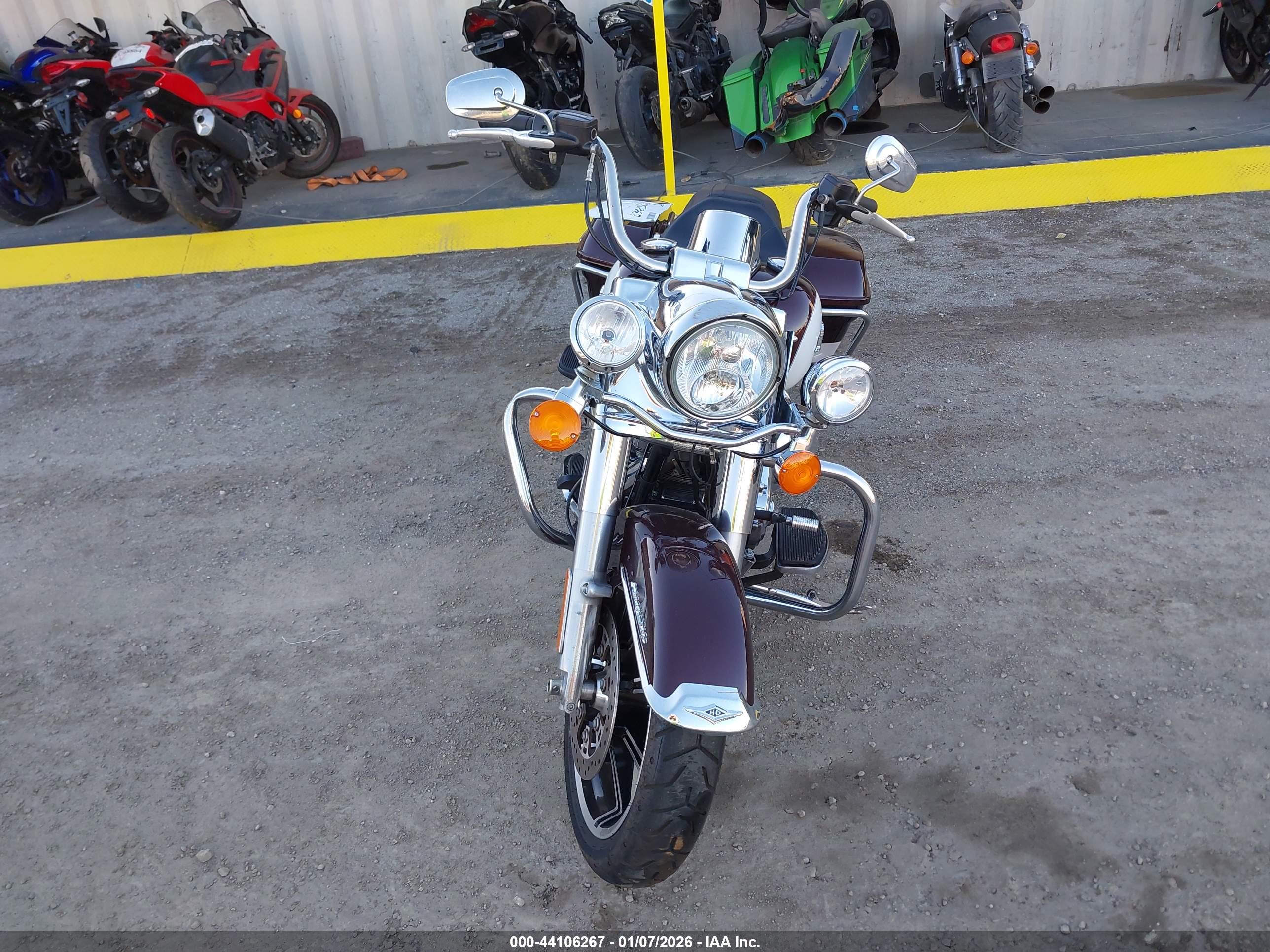 HARLEY-DAVIDSON FLHR image 5