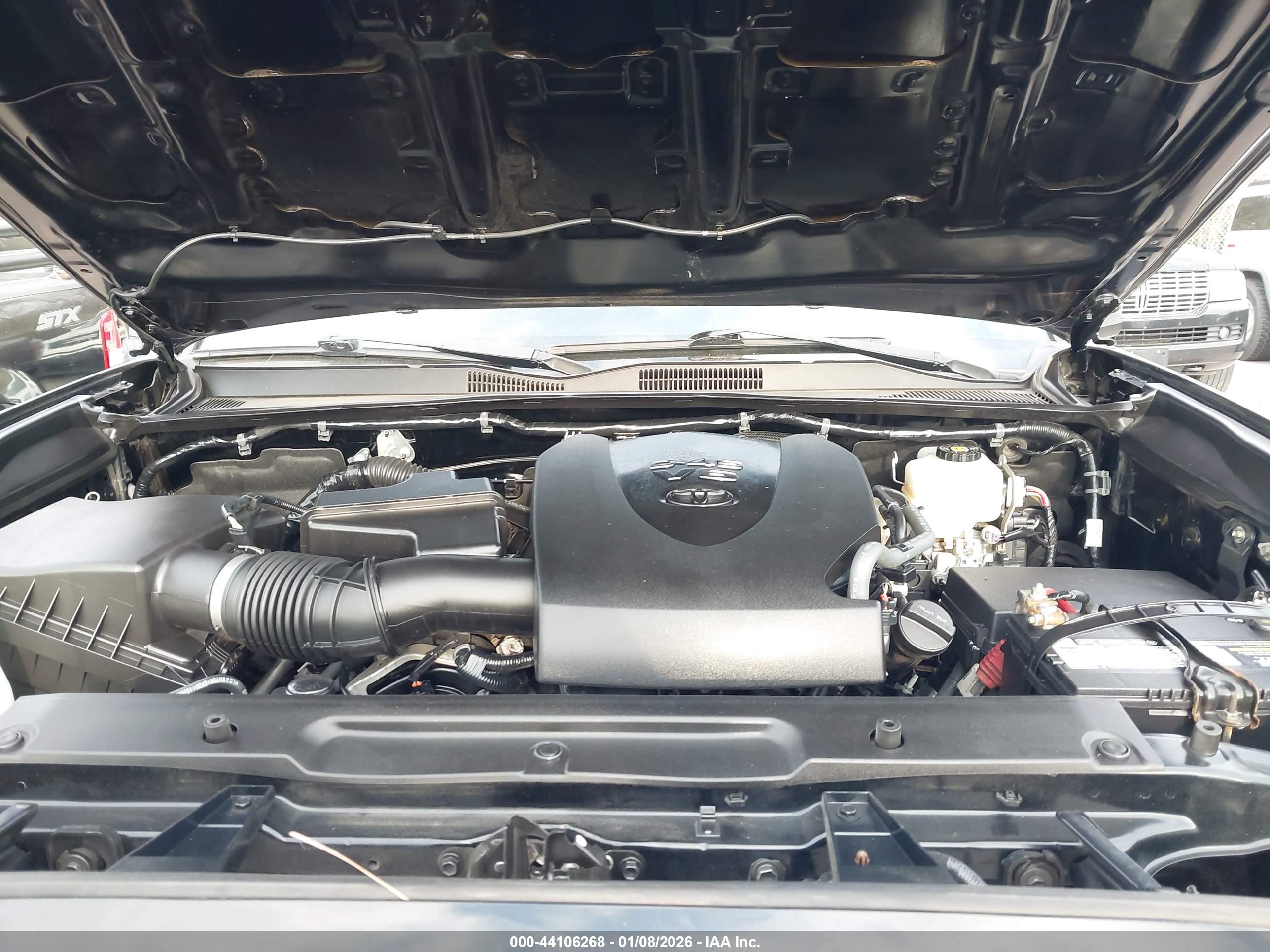 TOYOTA TACOMA image 10