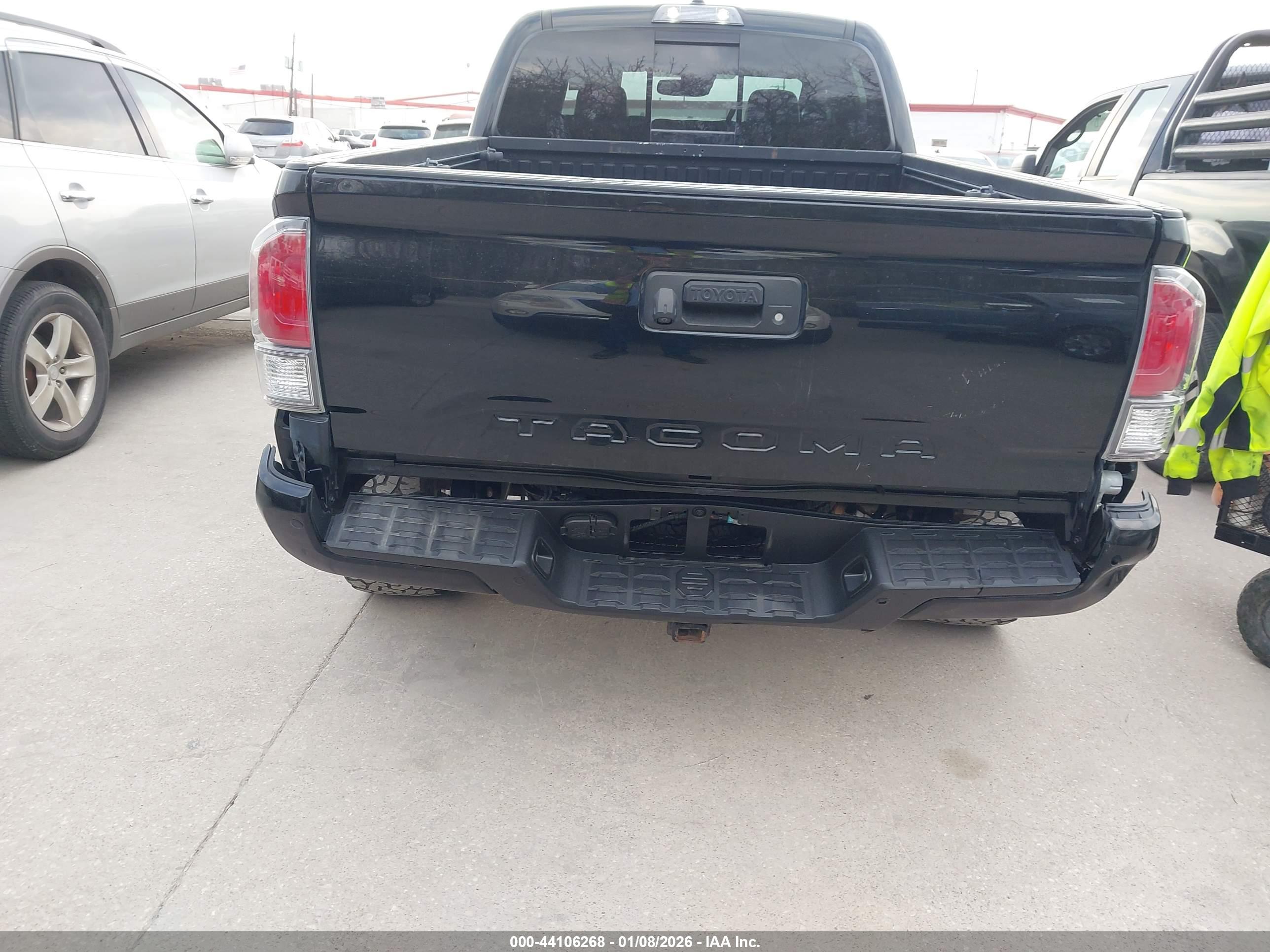 TOYOTA TACOMA image 6