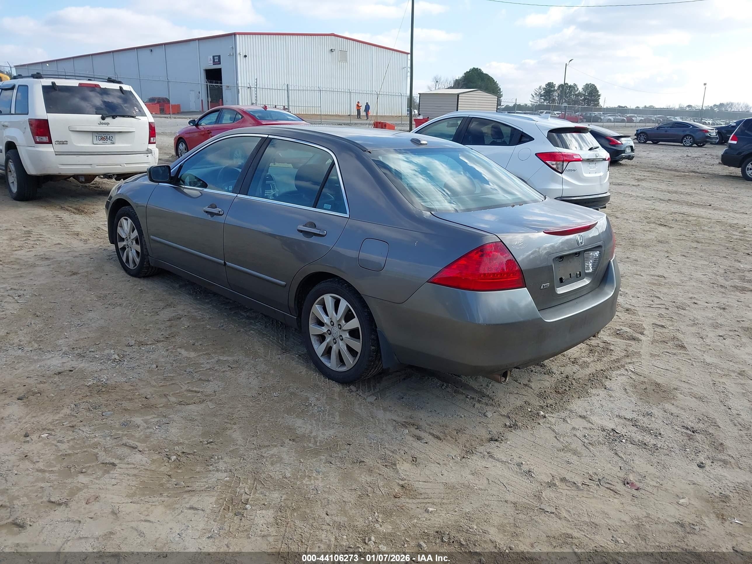 HONDA ACCORD image 3