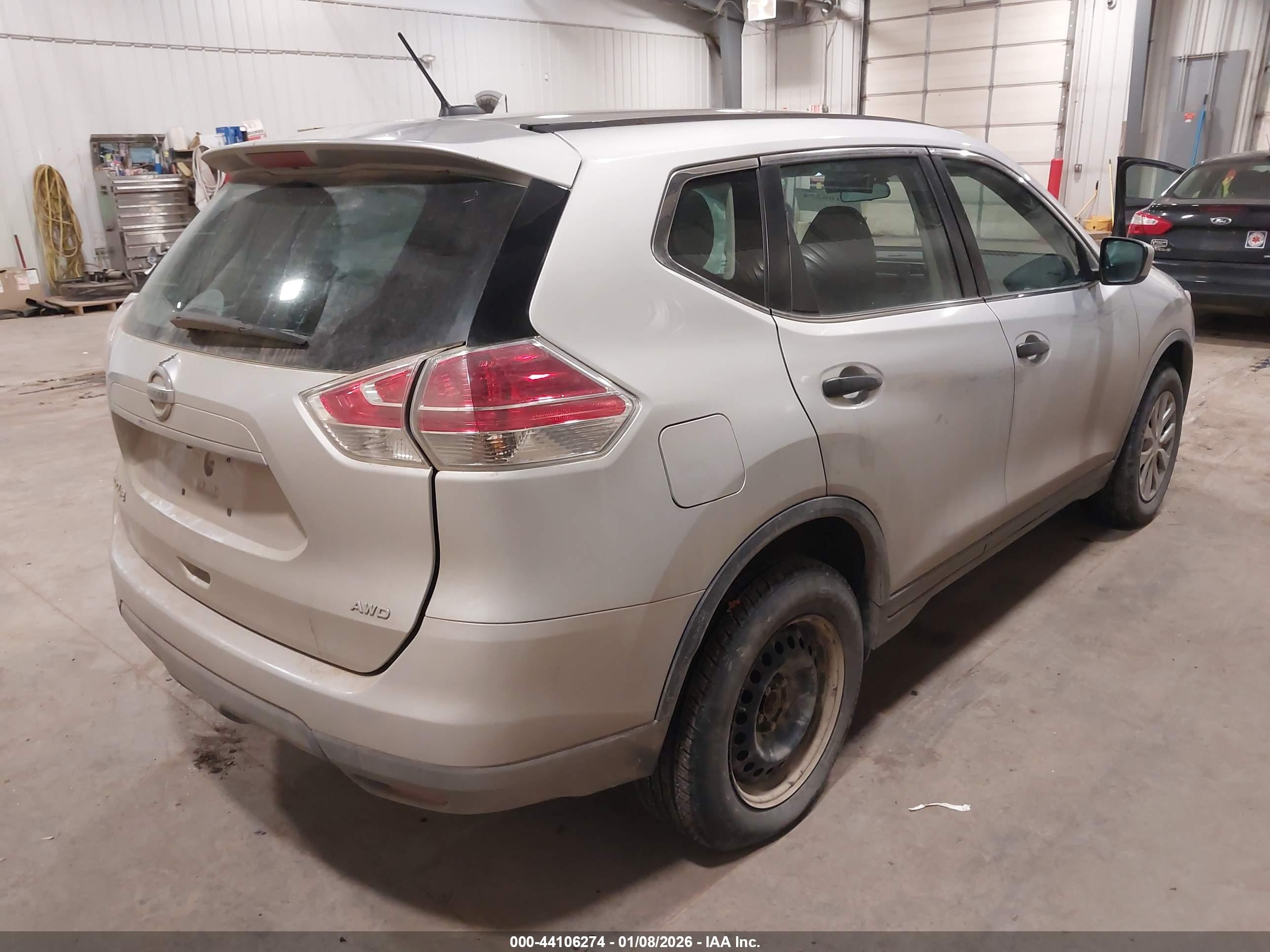 NISSAN ROGUE image 4