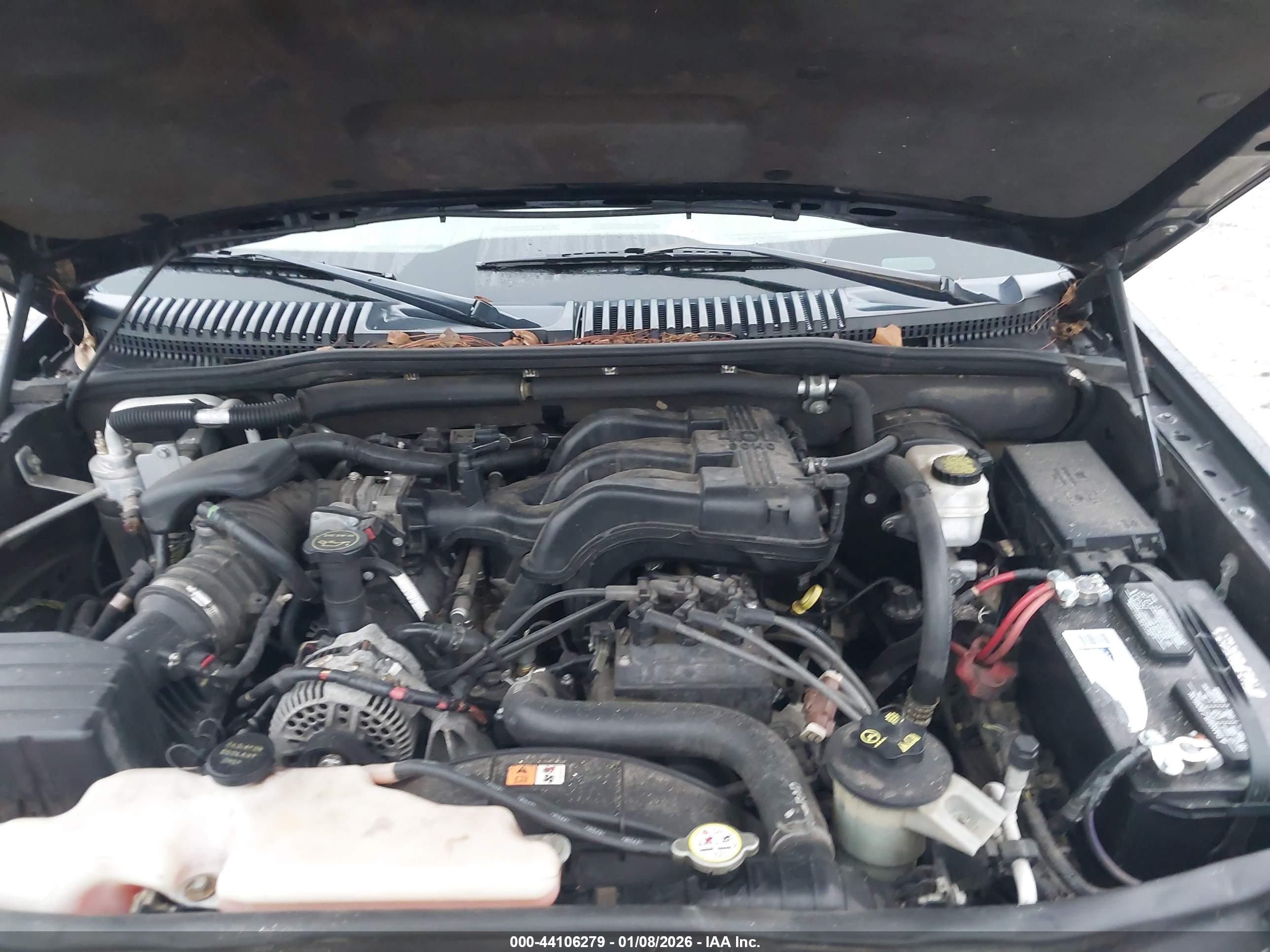 FORD EXPLORER image 10