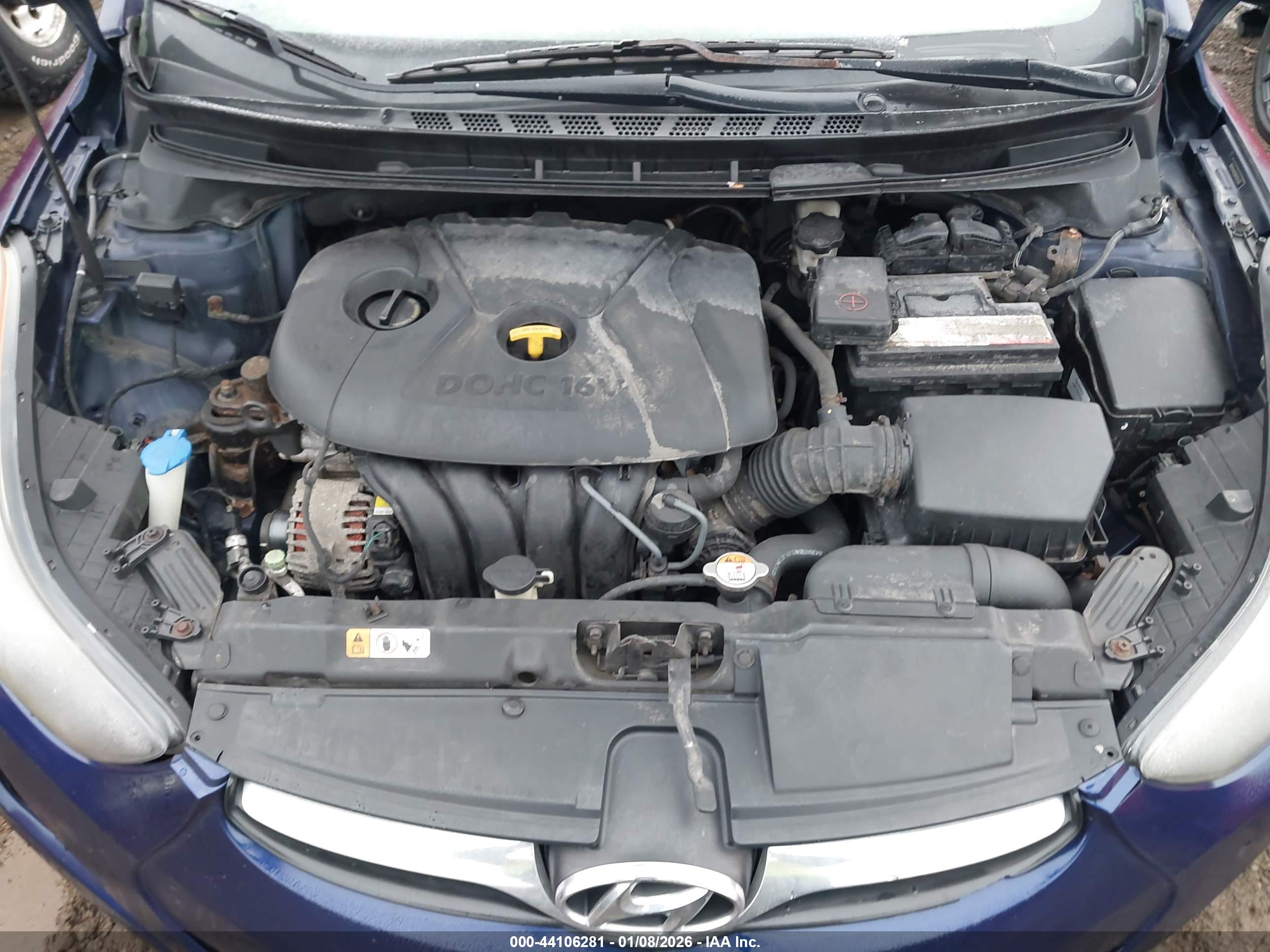 HYUNDAI ELANTRA image 10