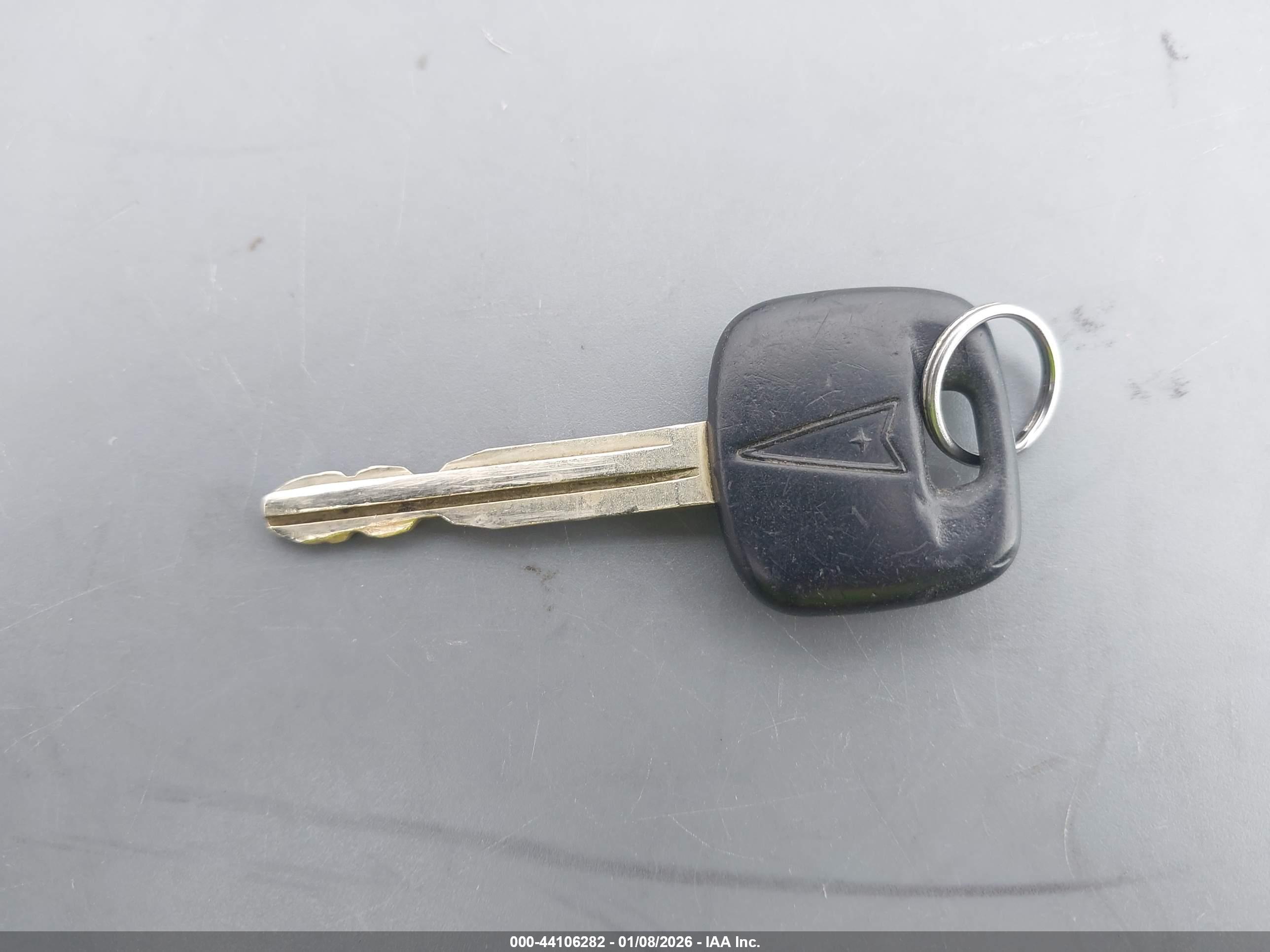 PONTIAC VIBE image 11