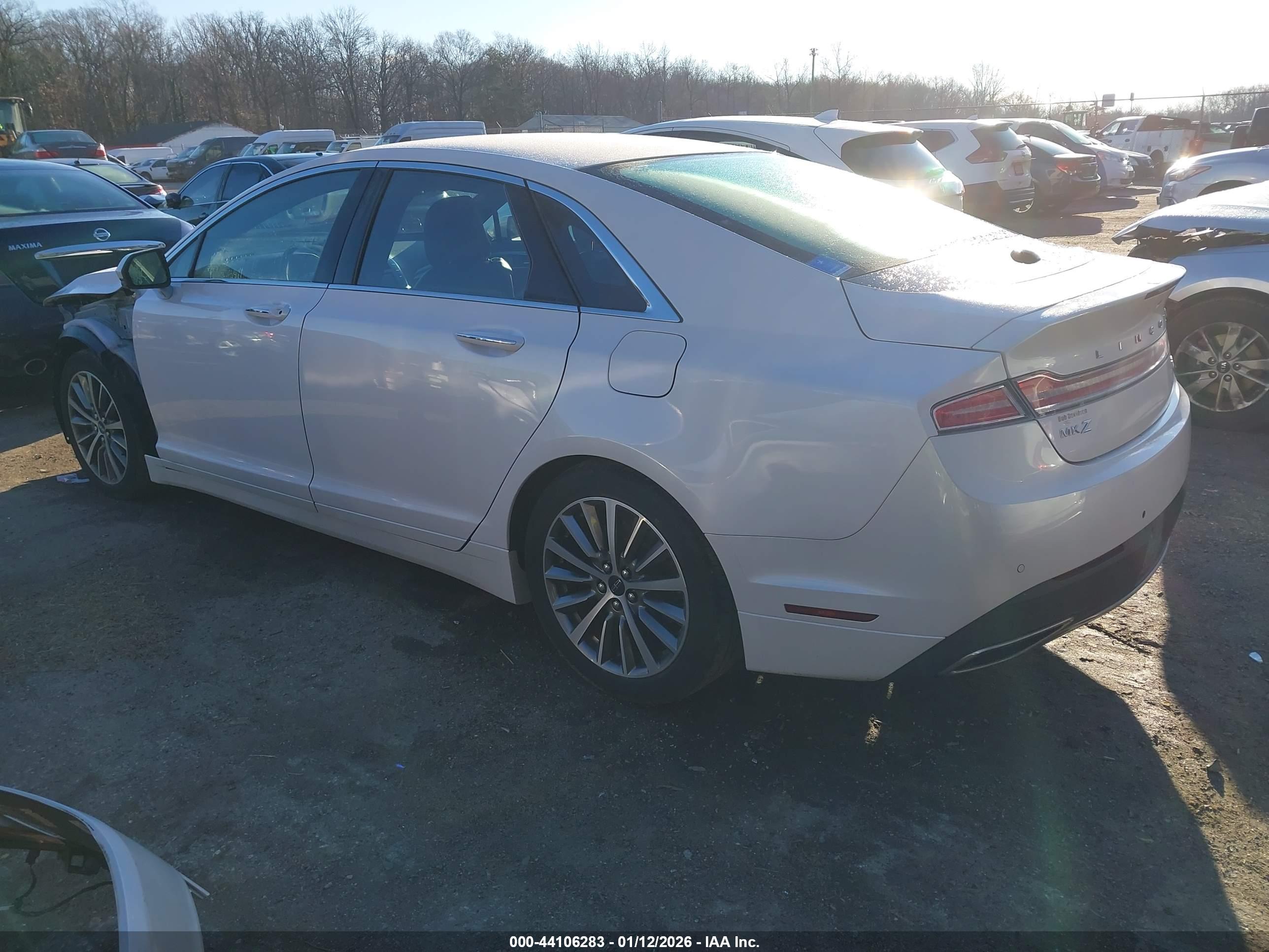 LINCOLN MKZ image 3