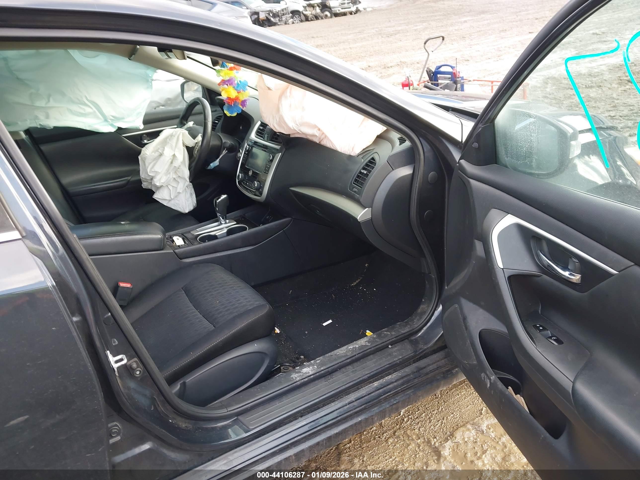 NISSAN ALTIMA image 5
