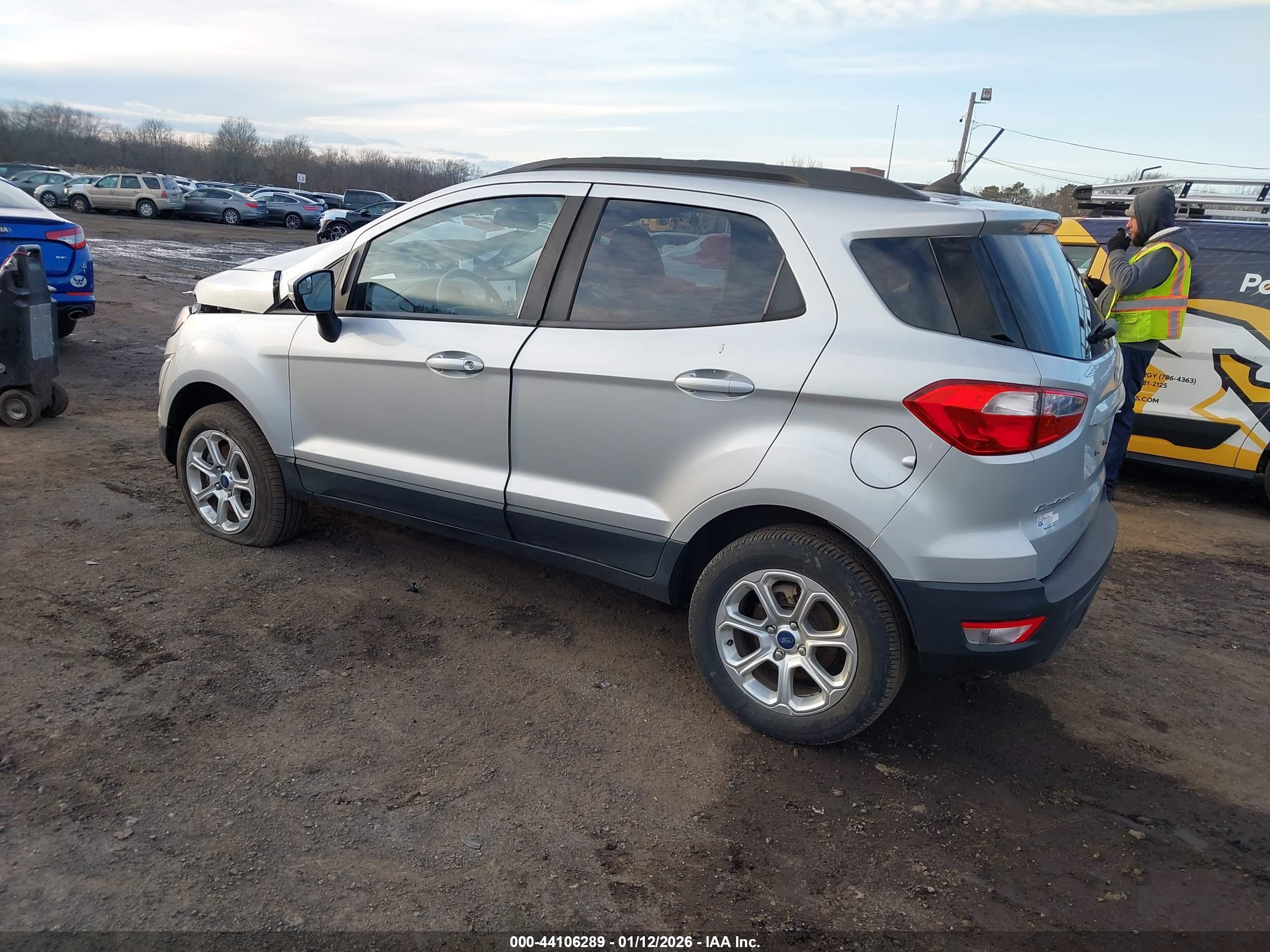 FORD ECOSPORT image 3