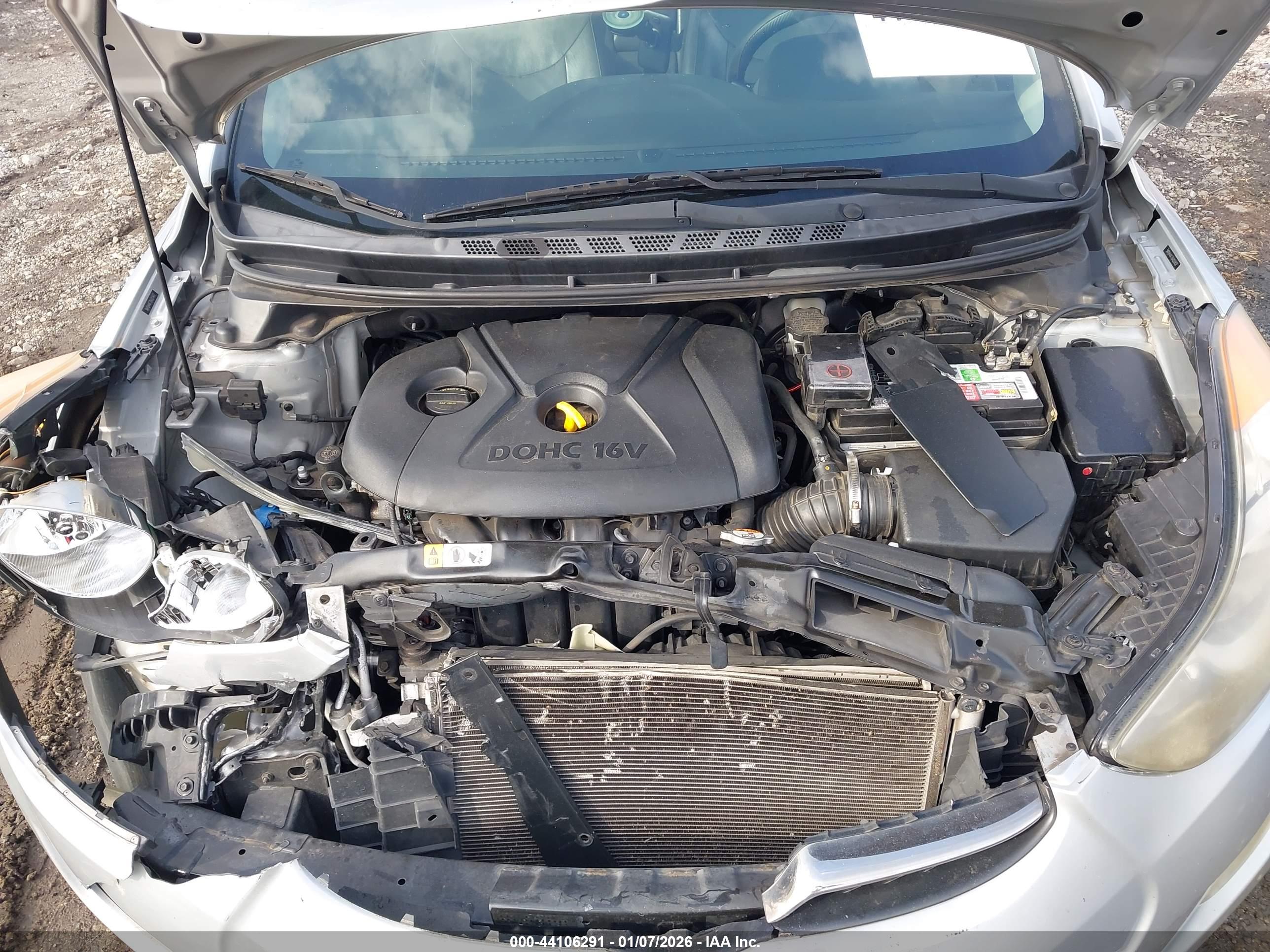 HYUNDAI ELANTRA image 10