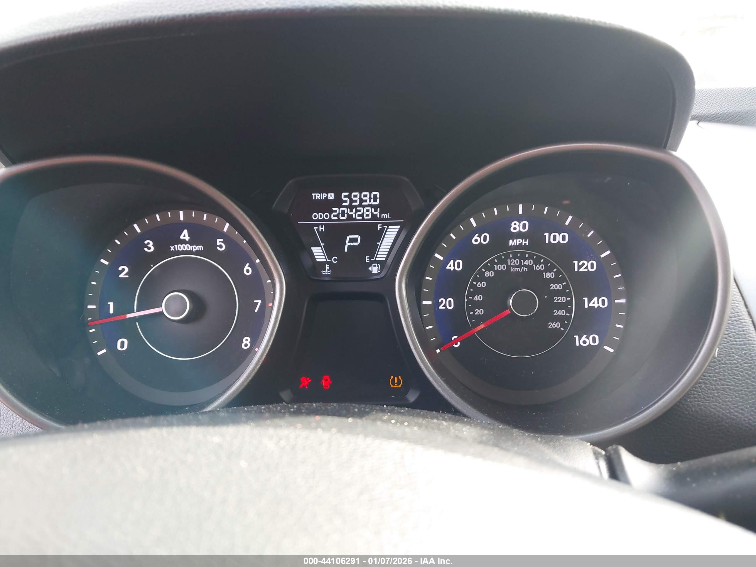 HYUNDAI ELANTRA image 7
