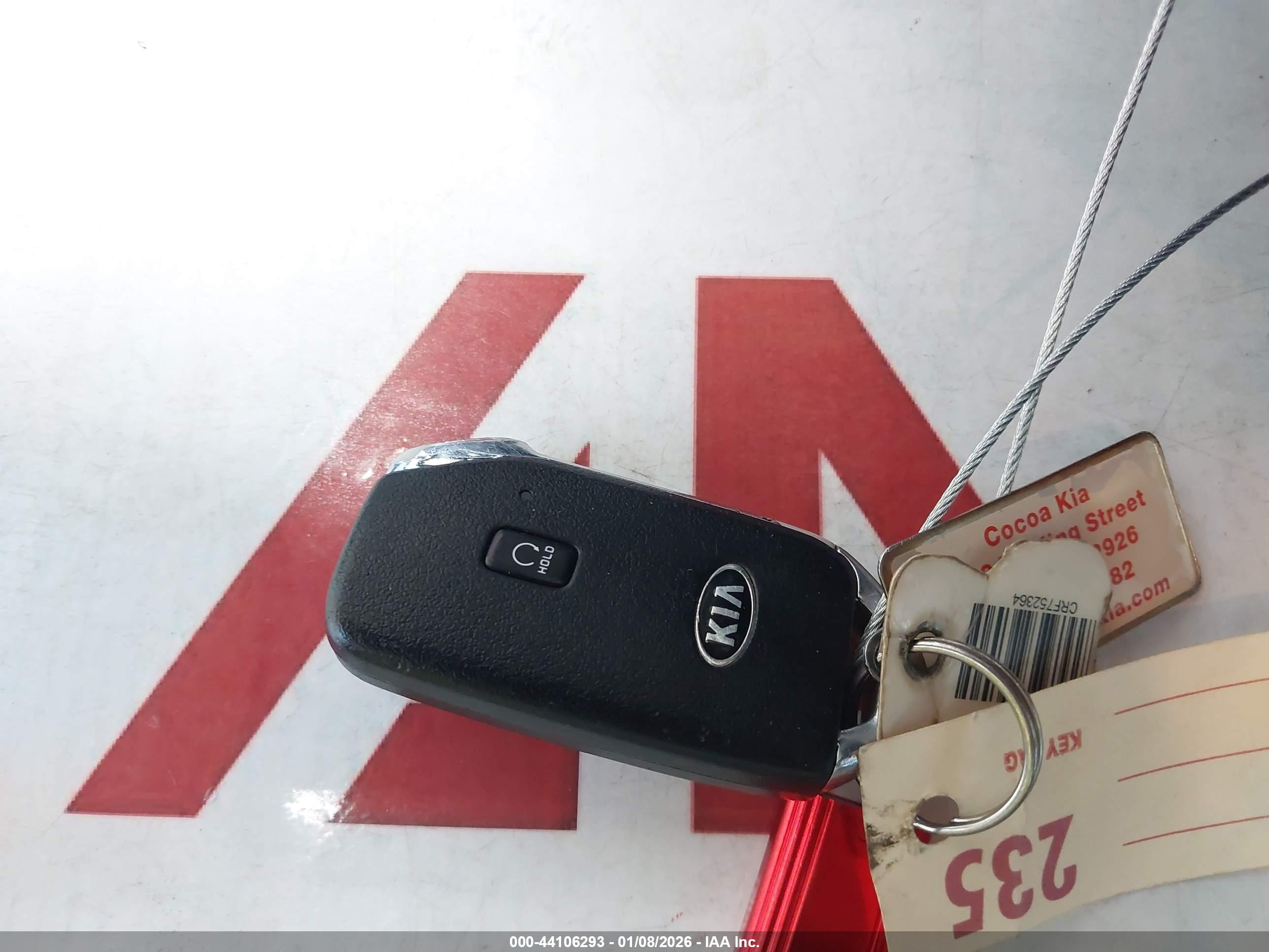 KIA SORENTO image 11