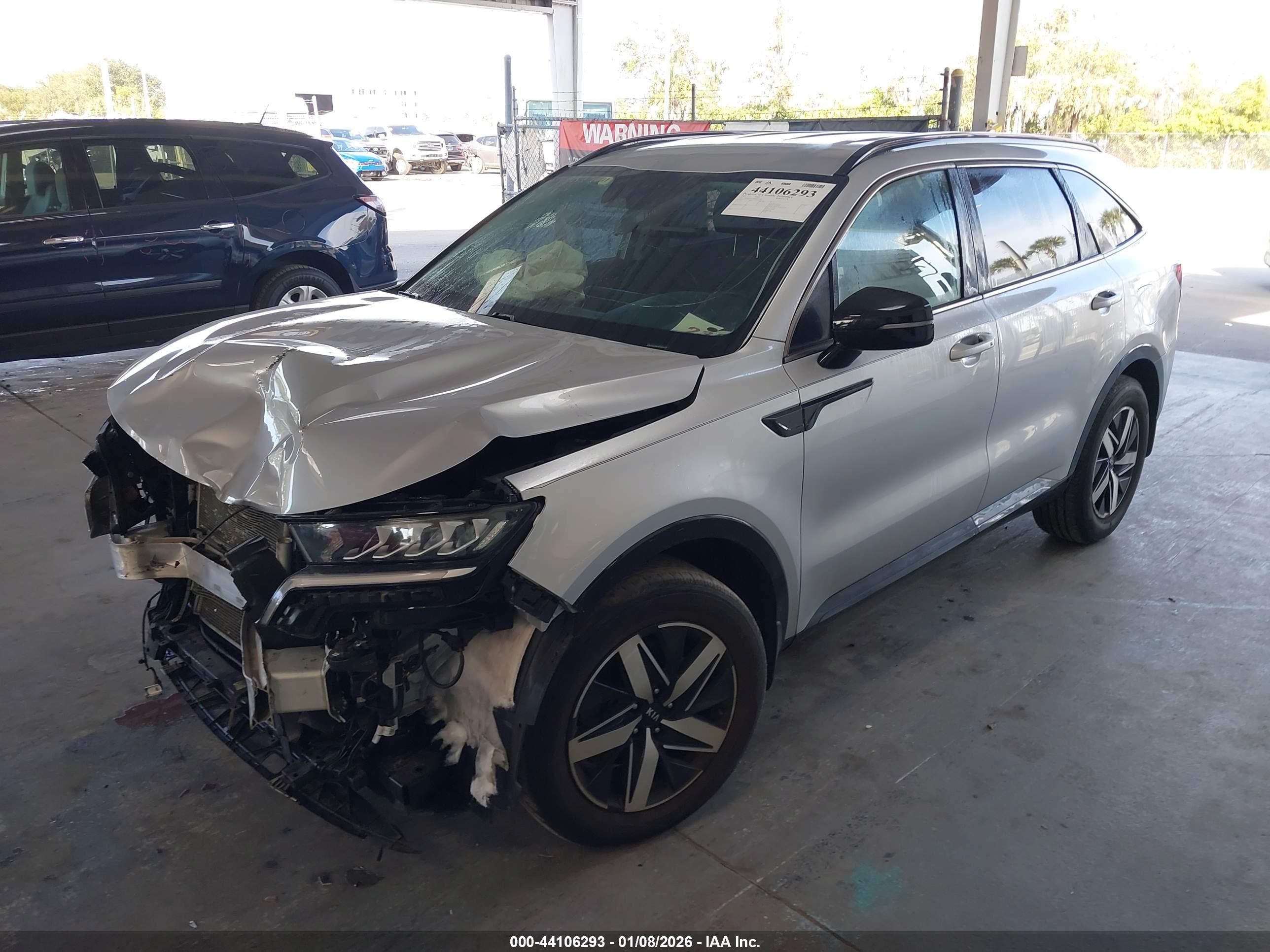 KIA SORENTO image 2