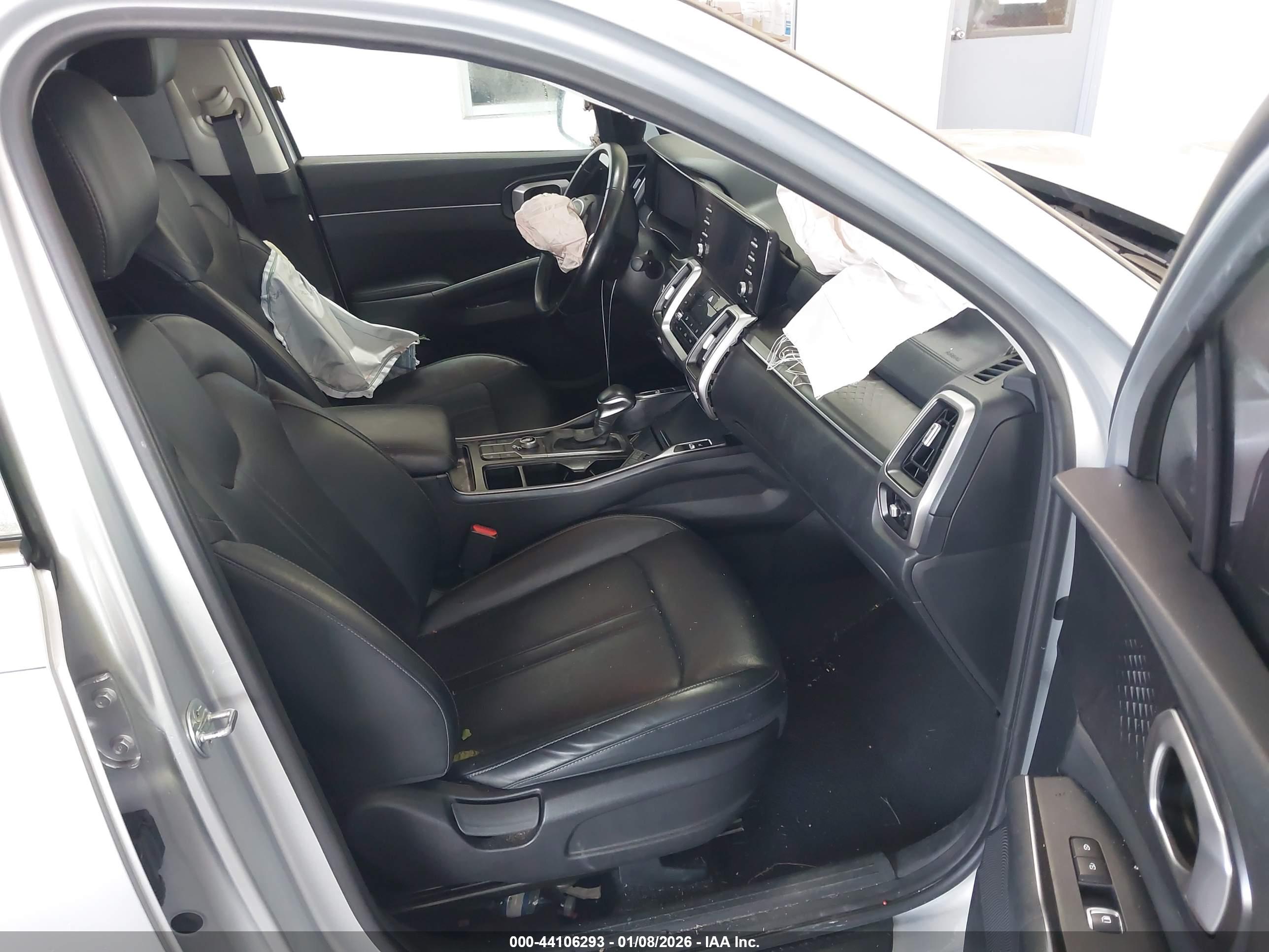 KIA SORENTO image 5