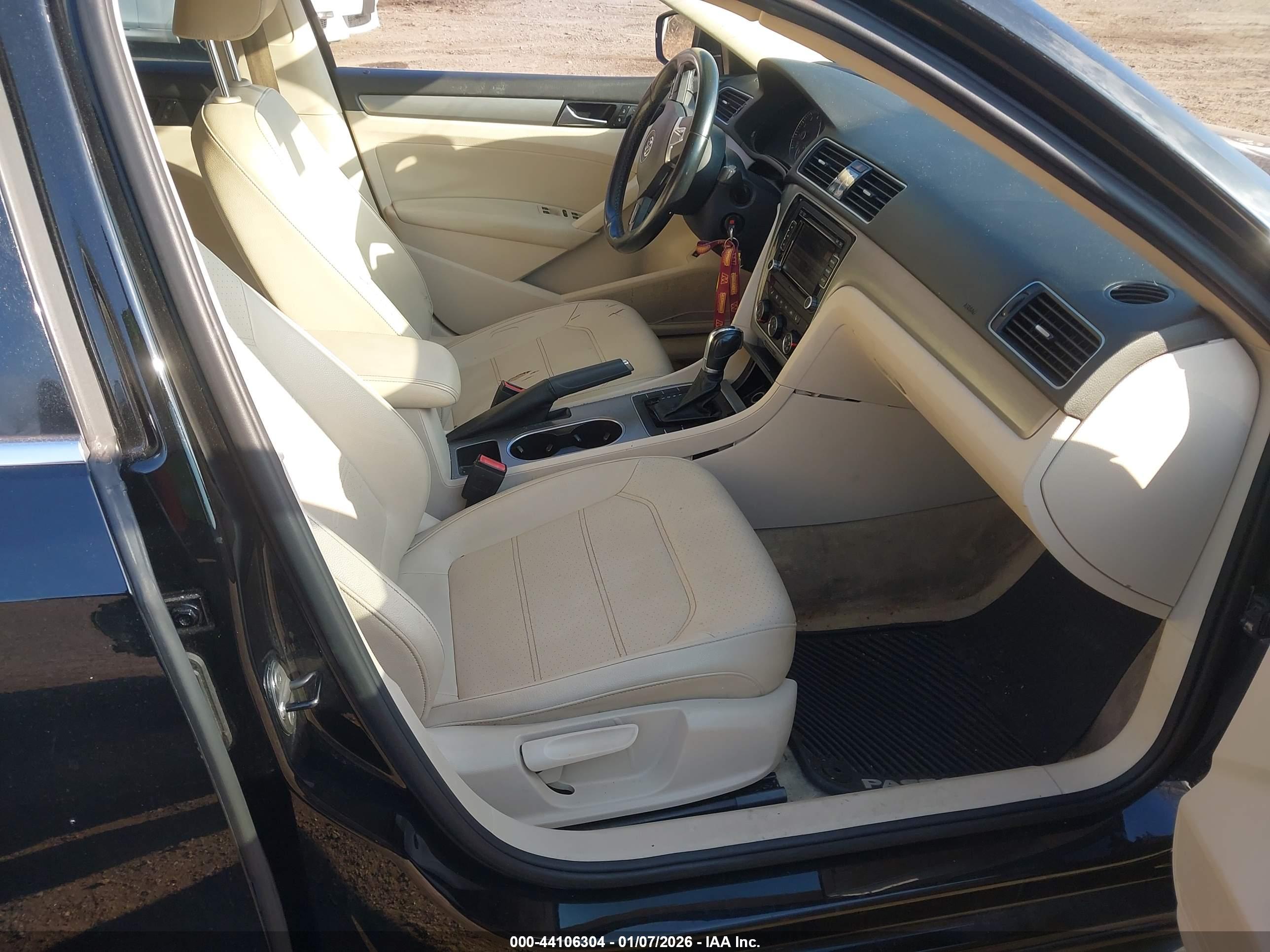 VOLKSWAGEN PASSAT image 5