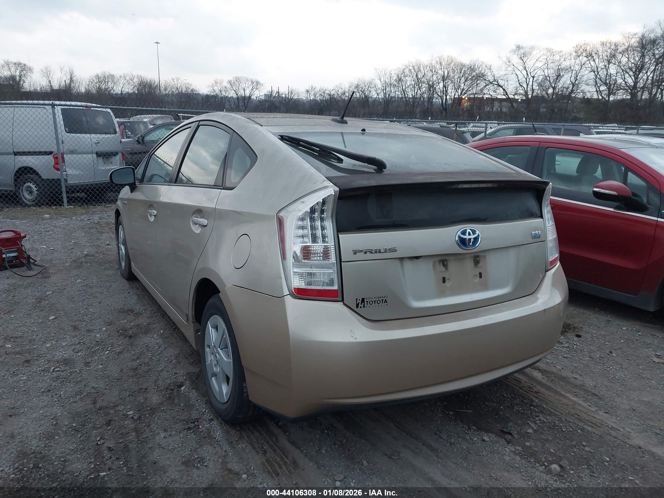 TOYOTA PRIUS image 6