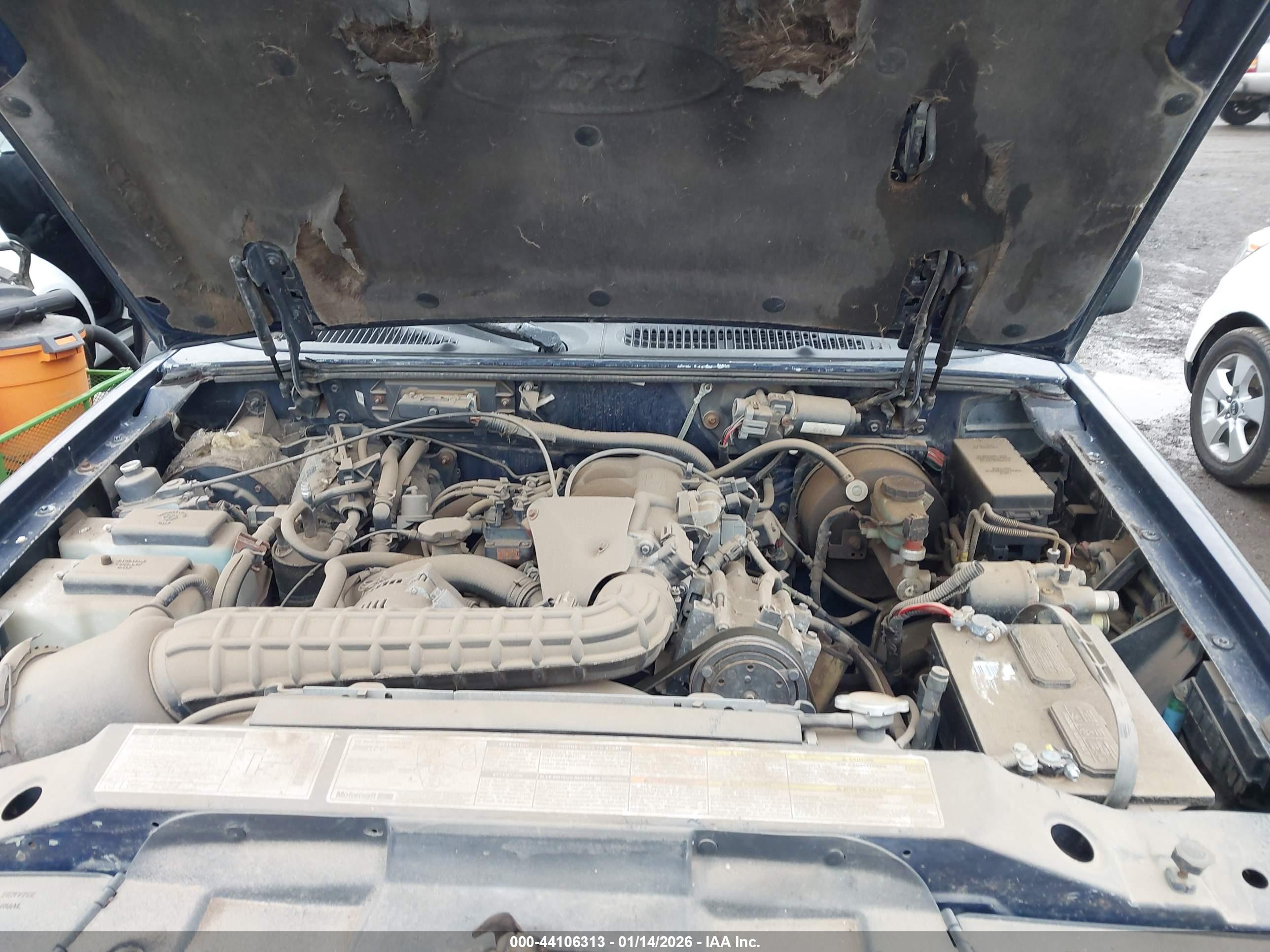 FORD EXPLORER image 10