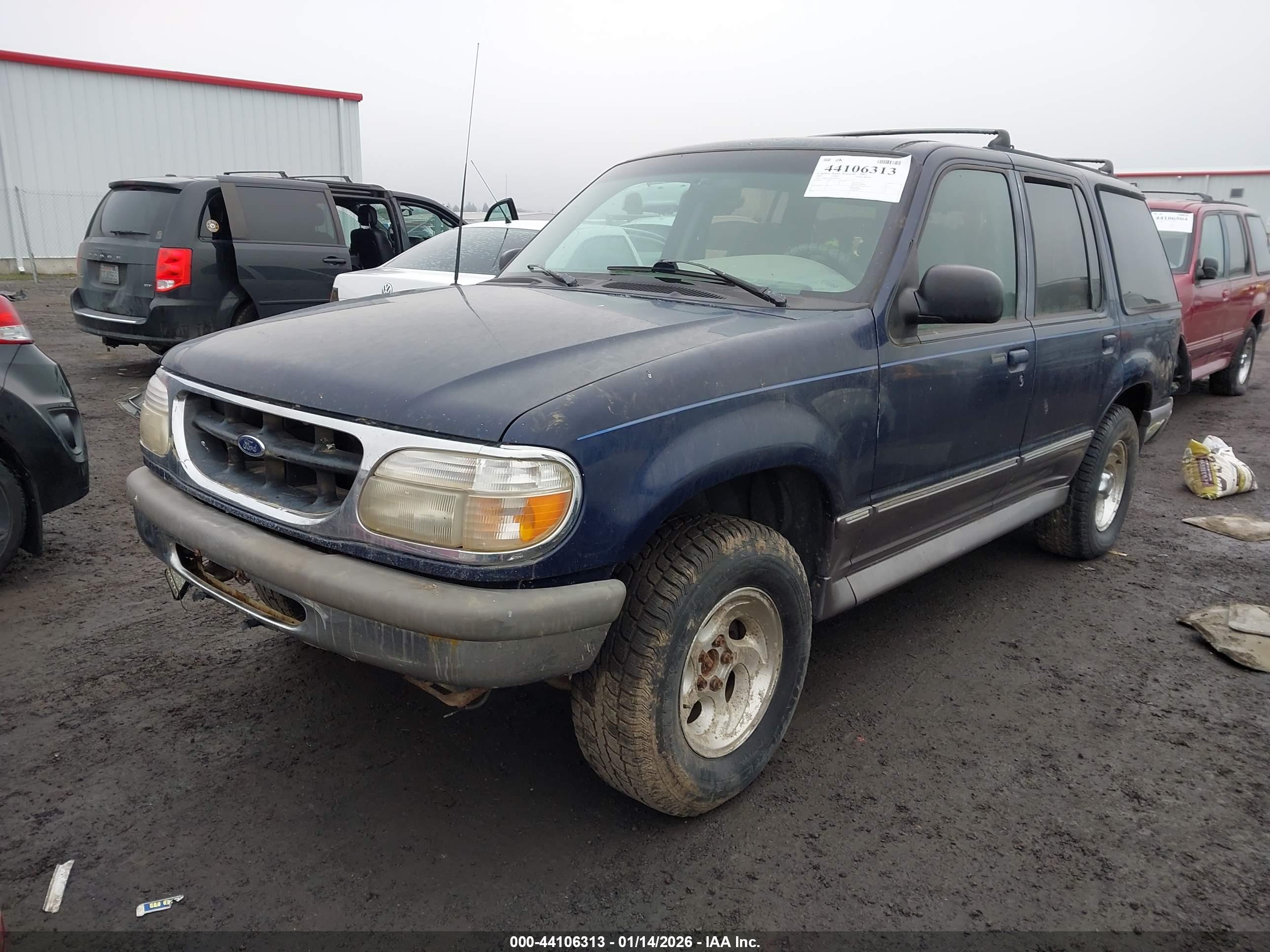 FORD EXPLORER image 2