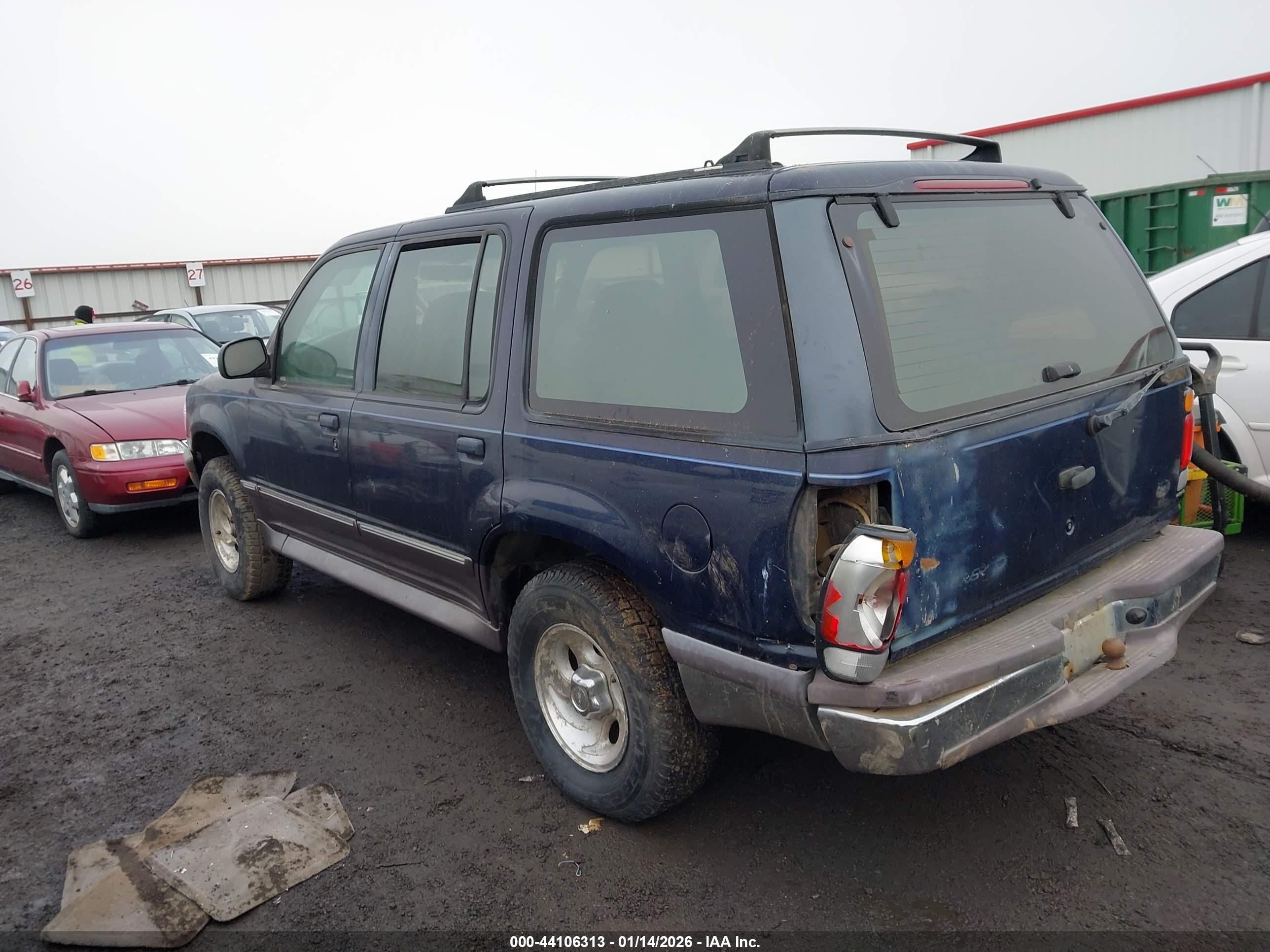 FORD EXPLORER image 3