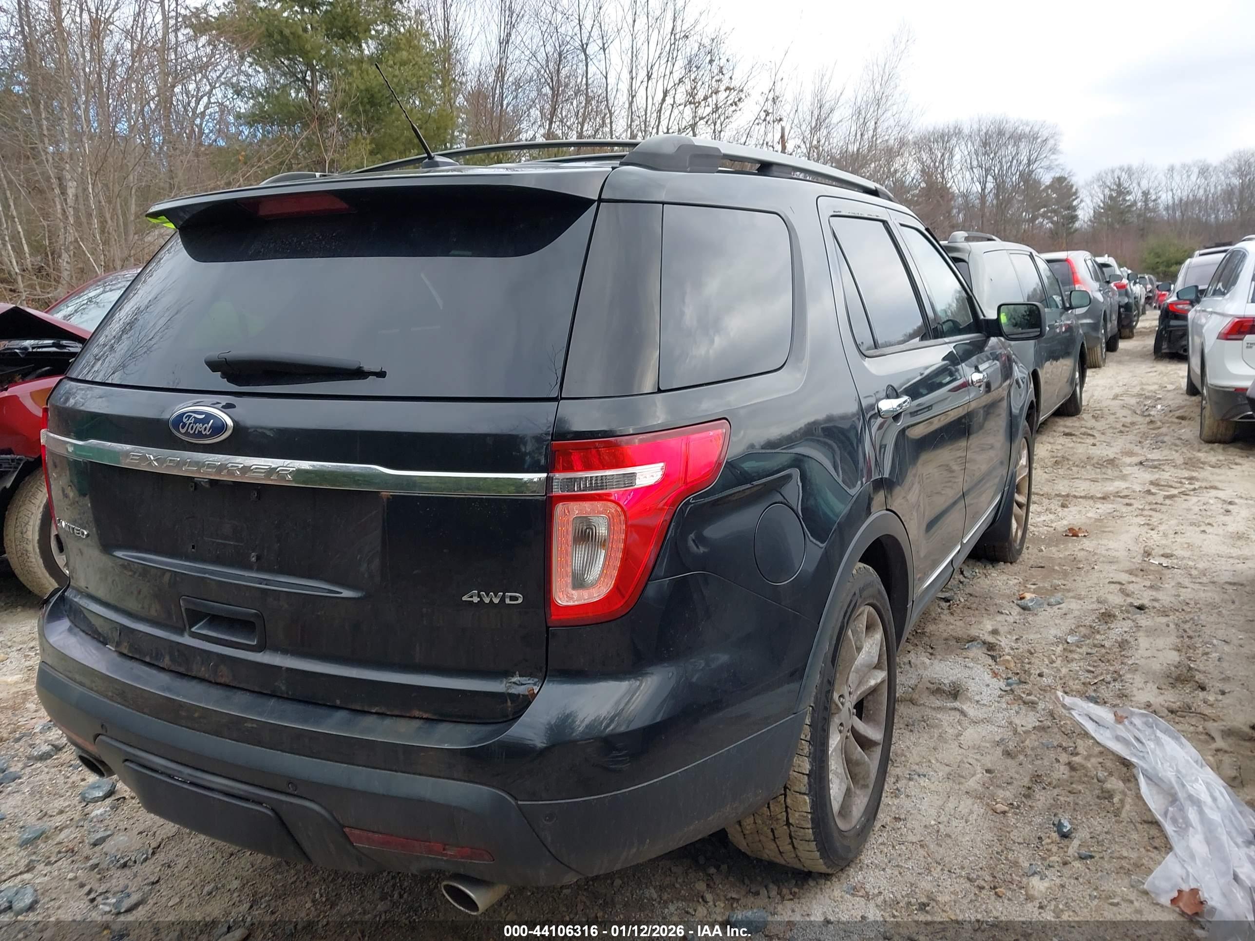 FORD EXPLORER image 4