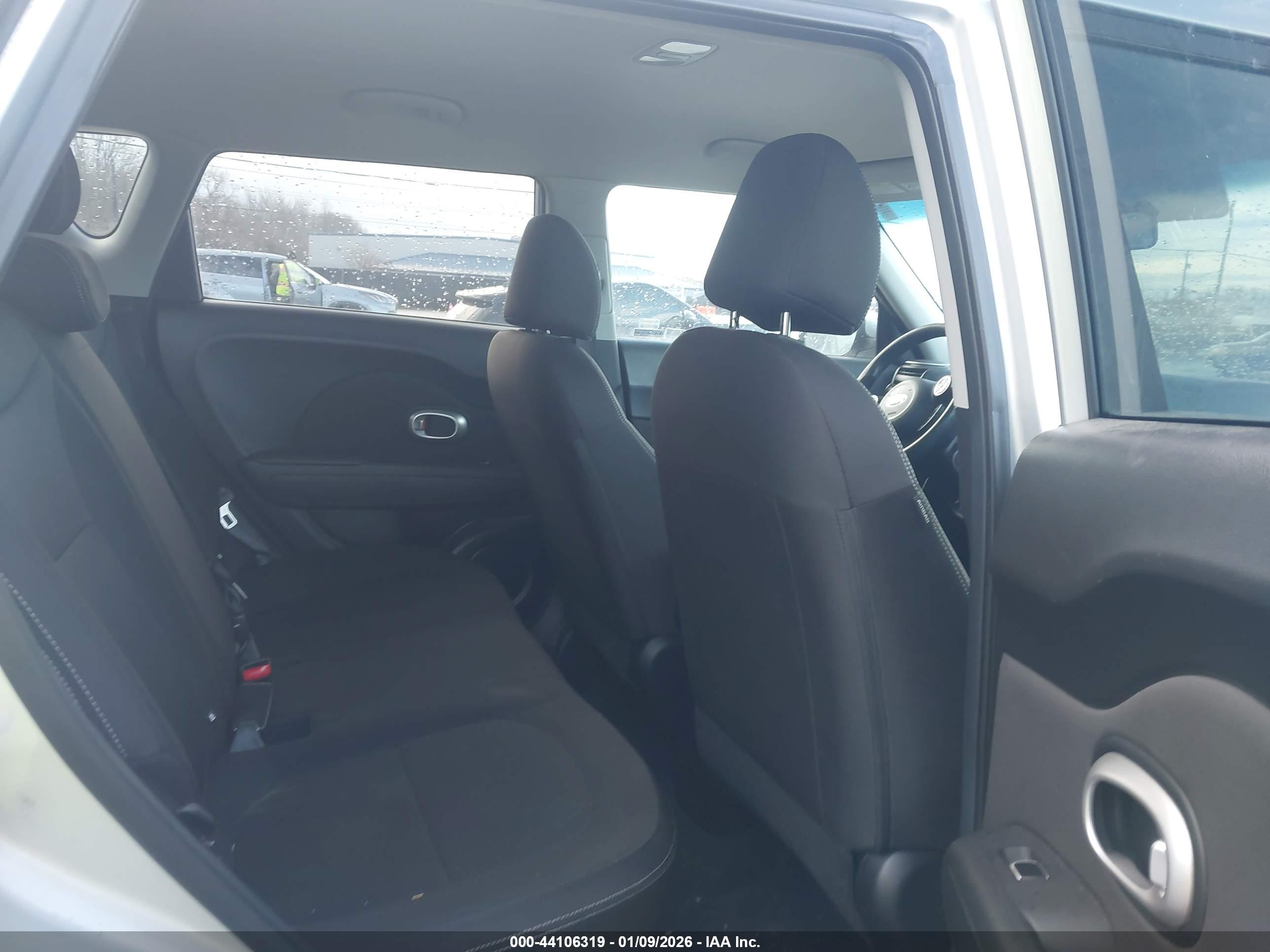 KIA SOUL image 8