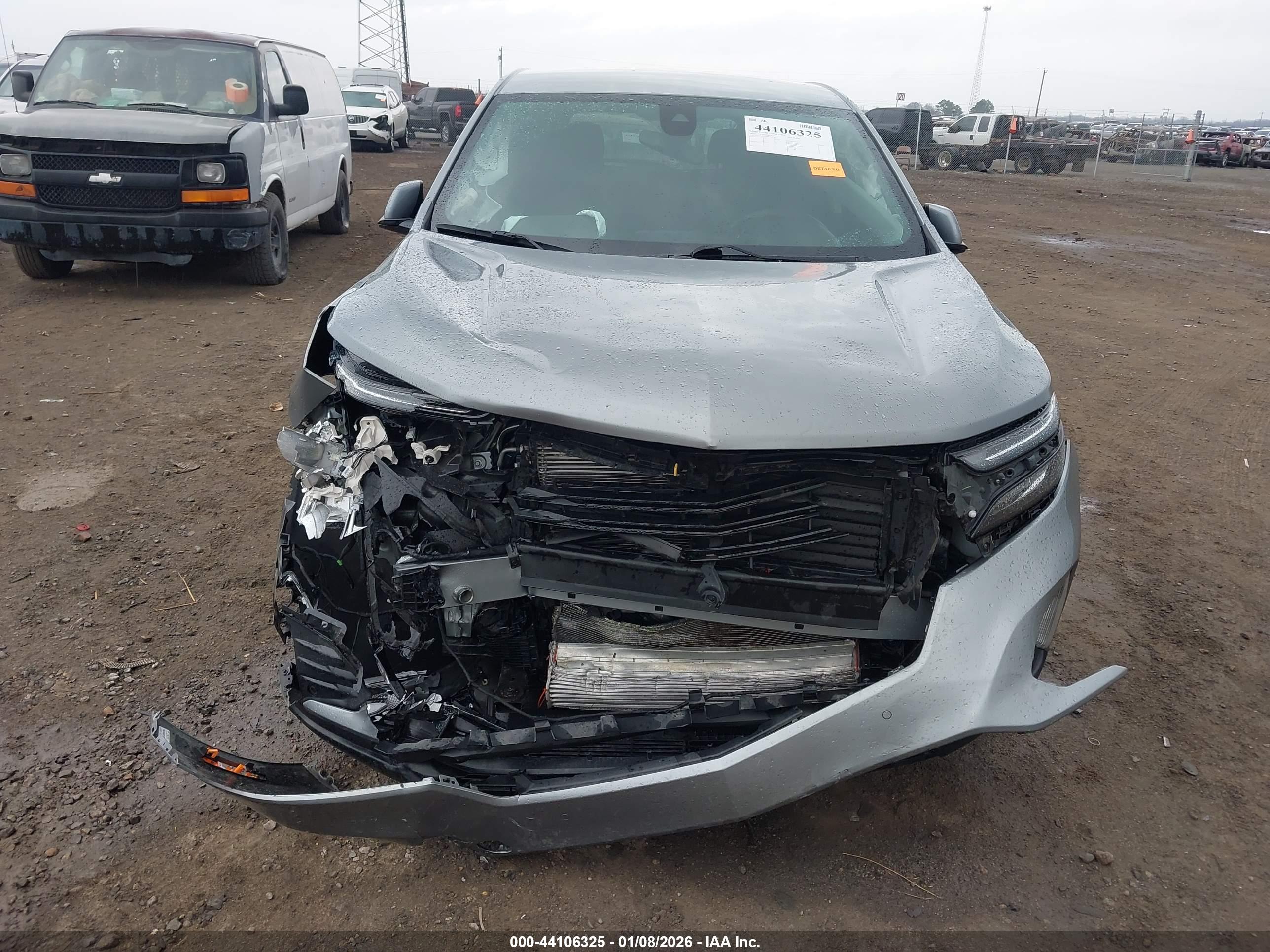 CHEVROLET EQUINOX image 6