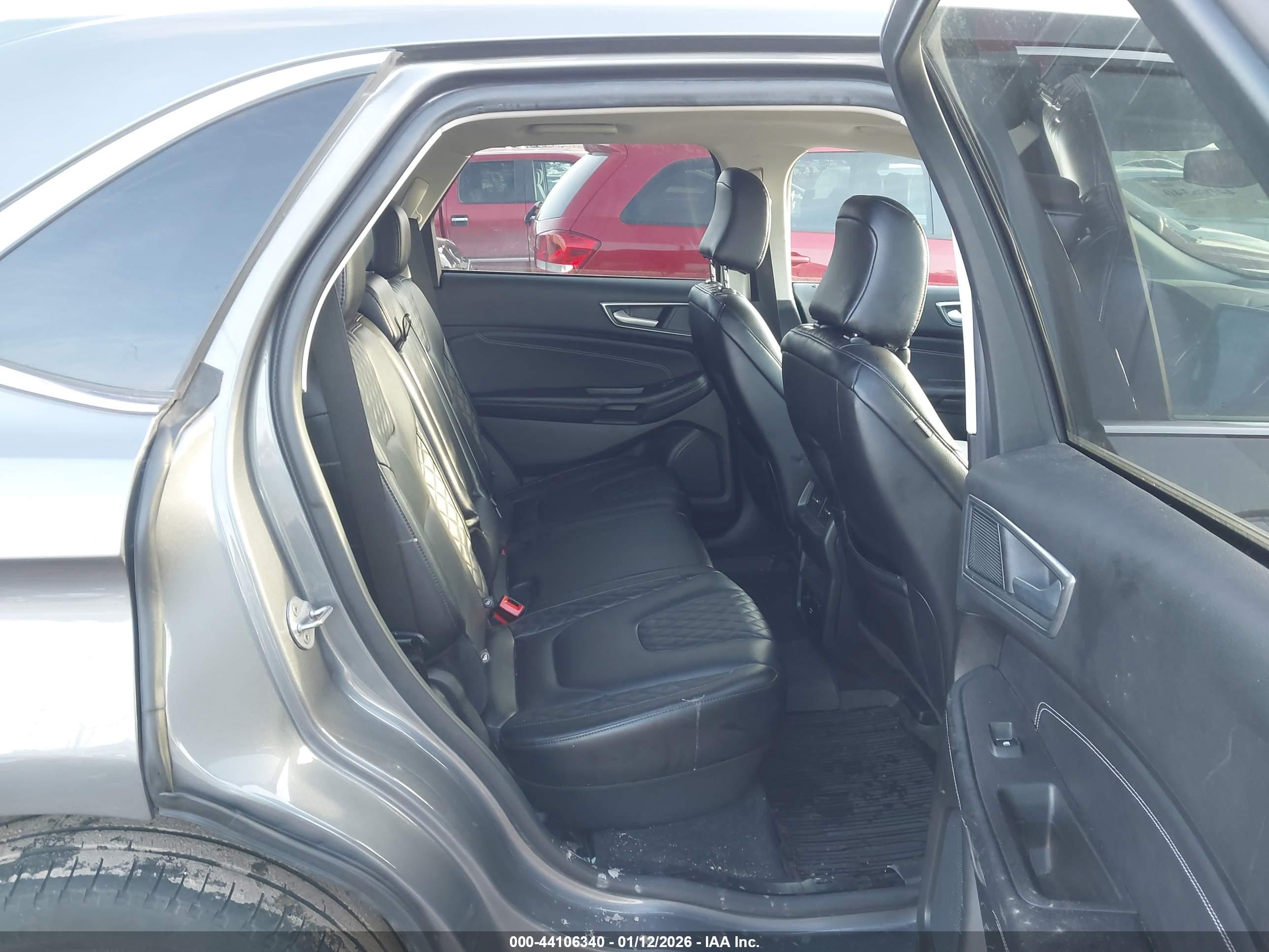 FORD EDGE image 8