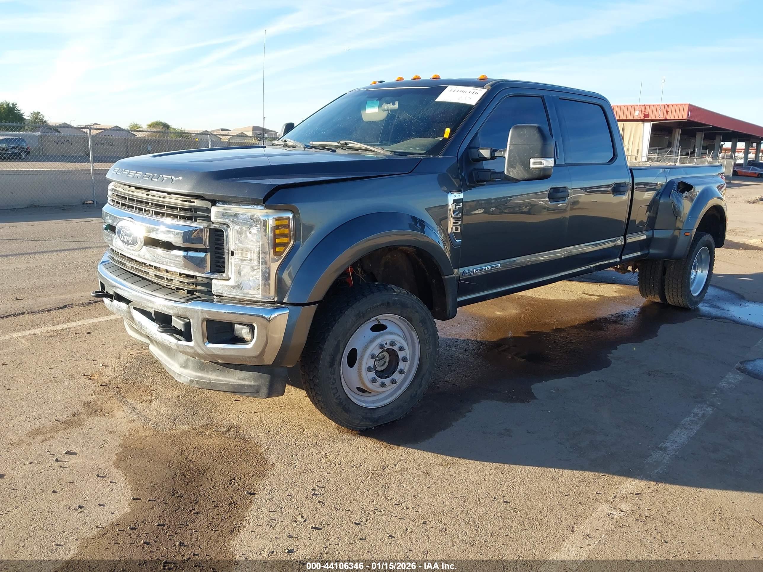 FORD F-450 image 2