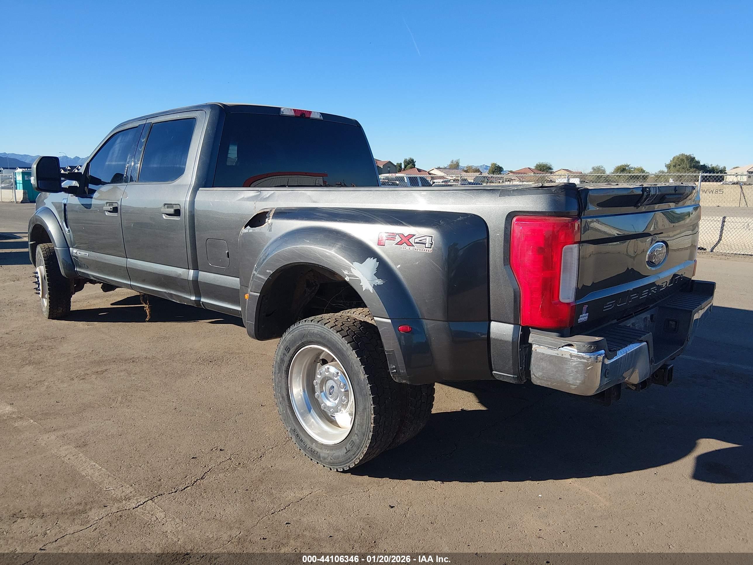 FORD F-450 image 3