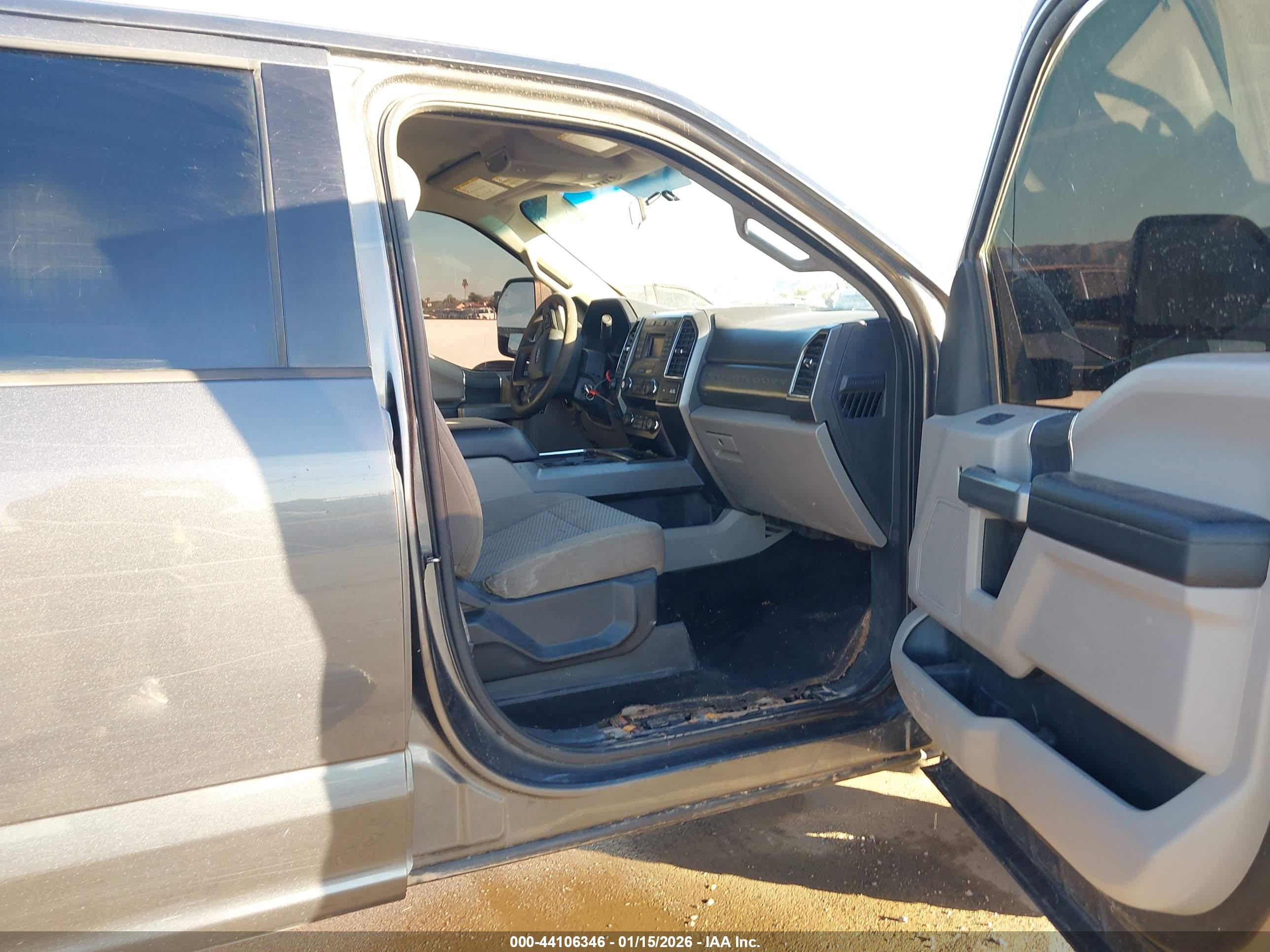 FORD F-450 image 5