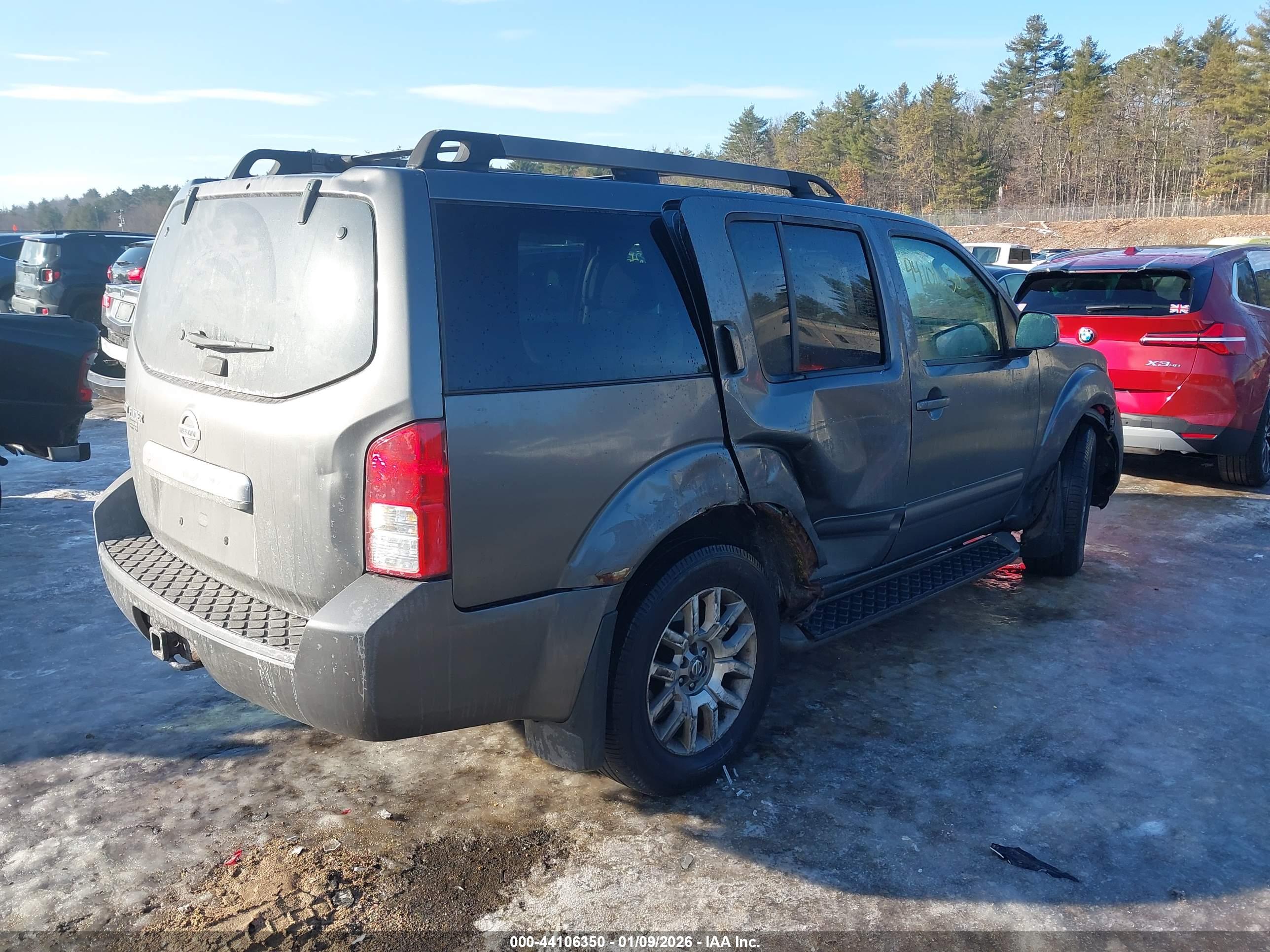 NISSAN PATHFINDER image 4