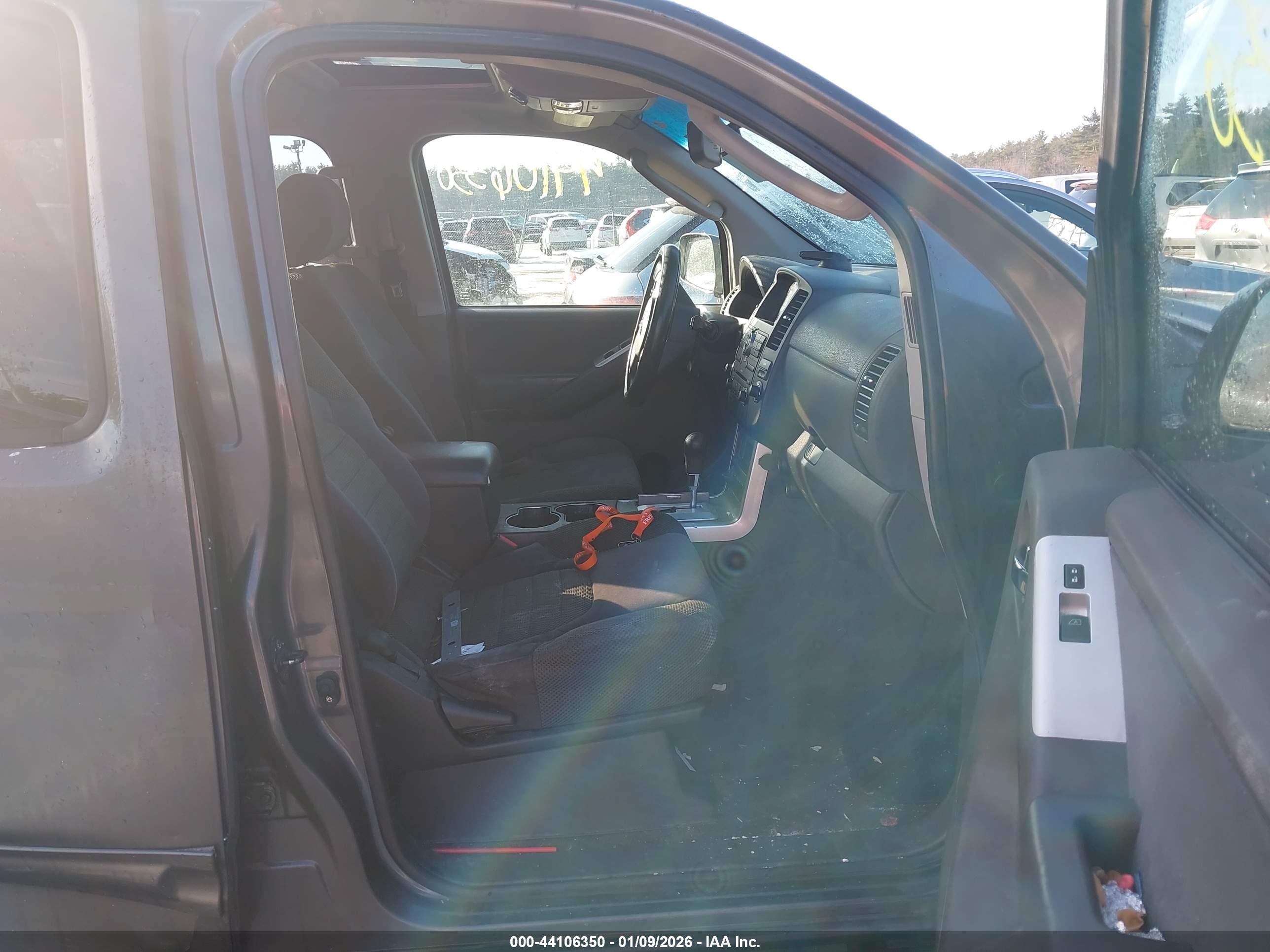 NISSAN PATHFINDER image 5