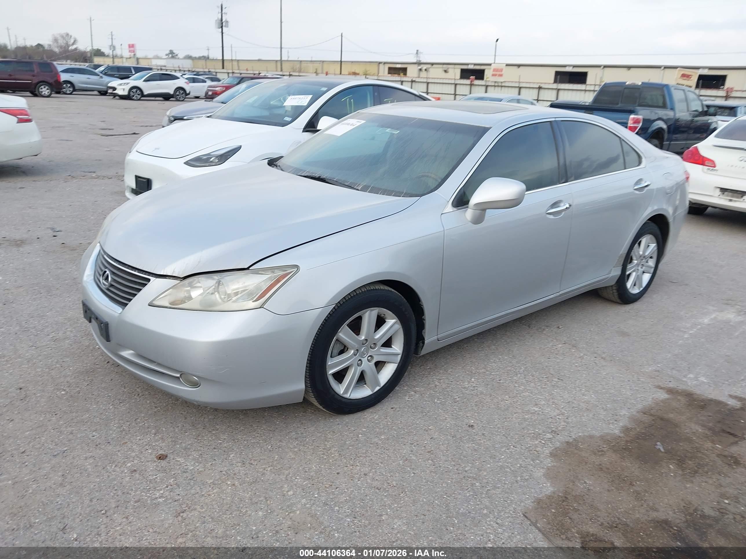 LEXUS ES image 2