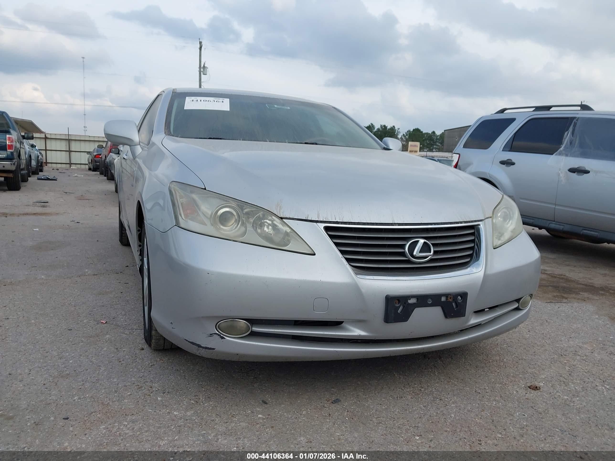 LEXUS ES image 6